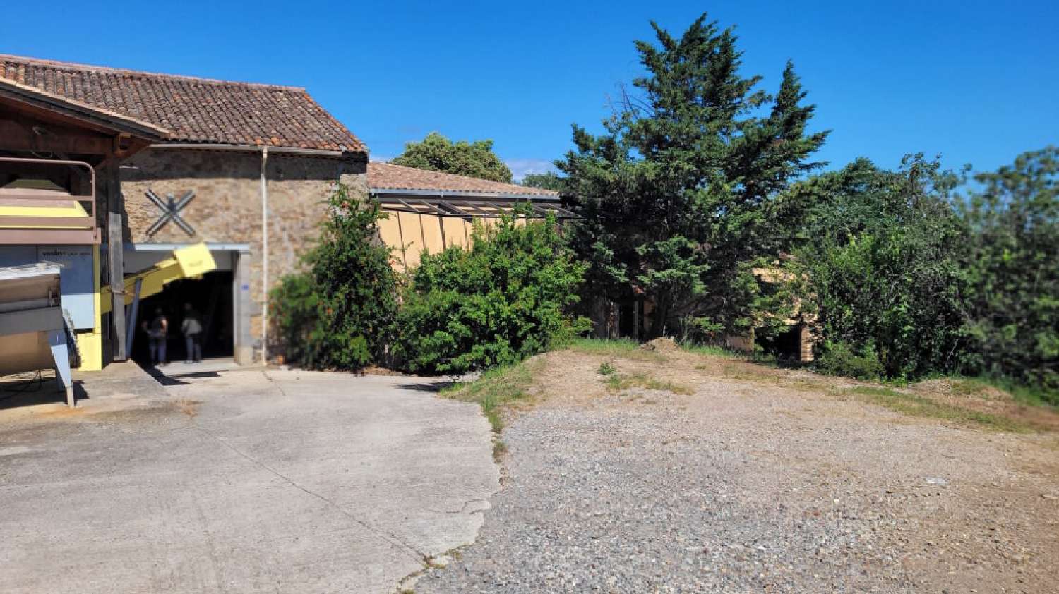 te koop schuur Faugères Hérault 1