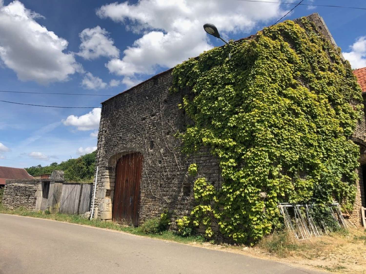  à vendre grange Saint-Germain-lès-Senailly Côte-d'Or 1