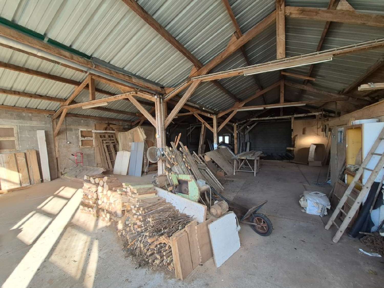  à vendre grange Saint-Savinien Charente-Maritime 3