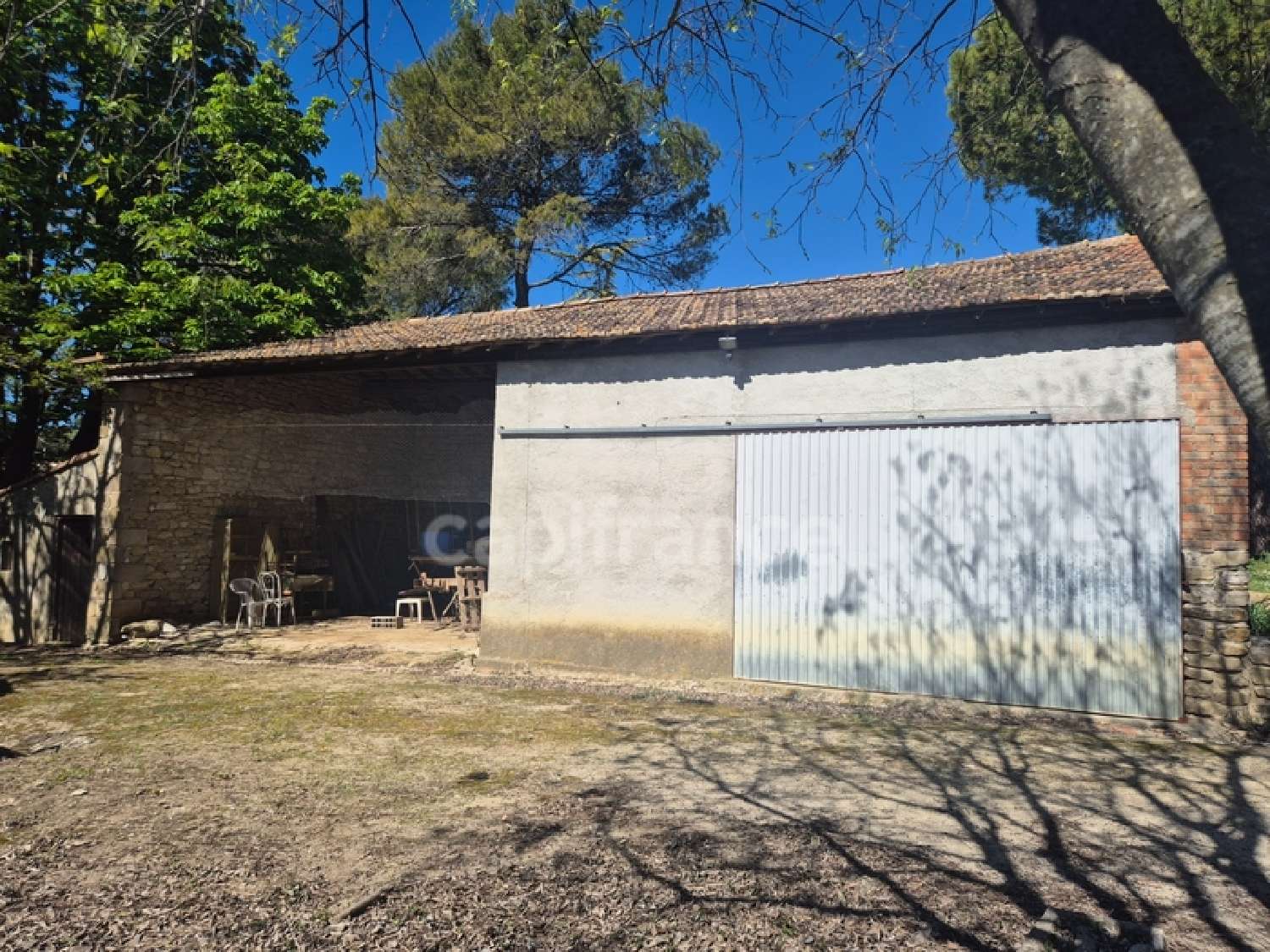  for sale barn Vézénobres Gard 1