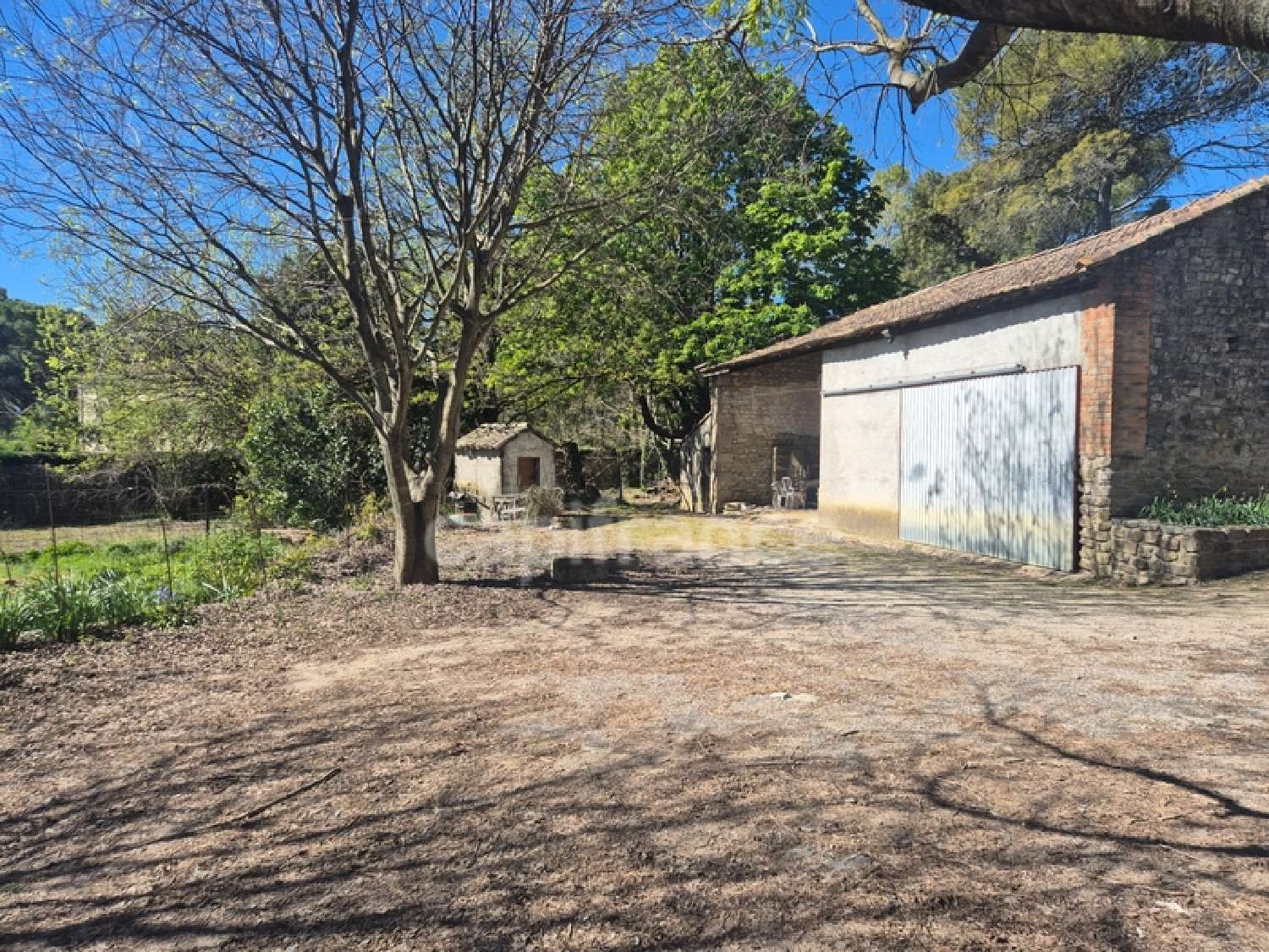  for sale barn Vézénobres Gard 2