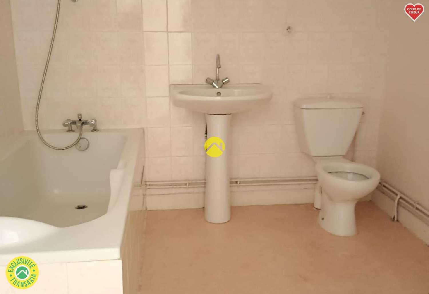  te koop gebouw Boussac Creuse 7