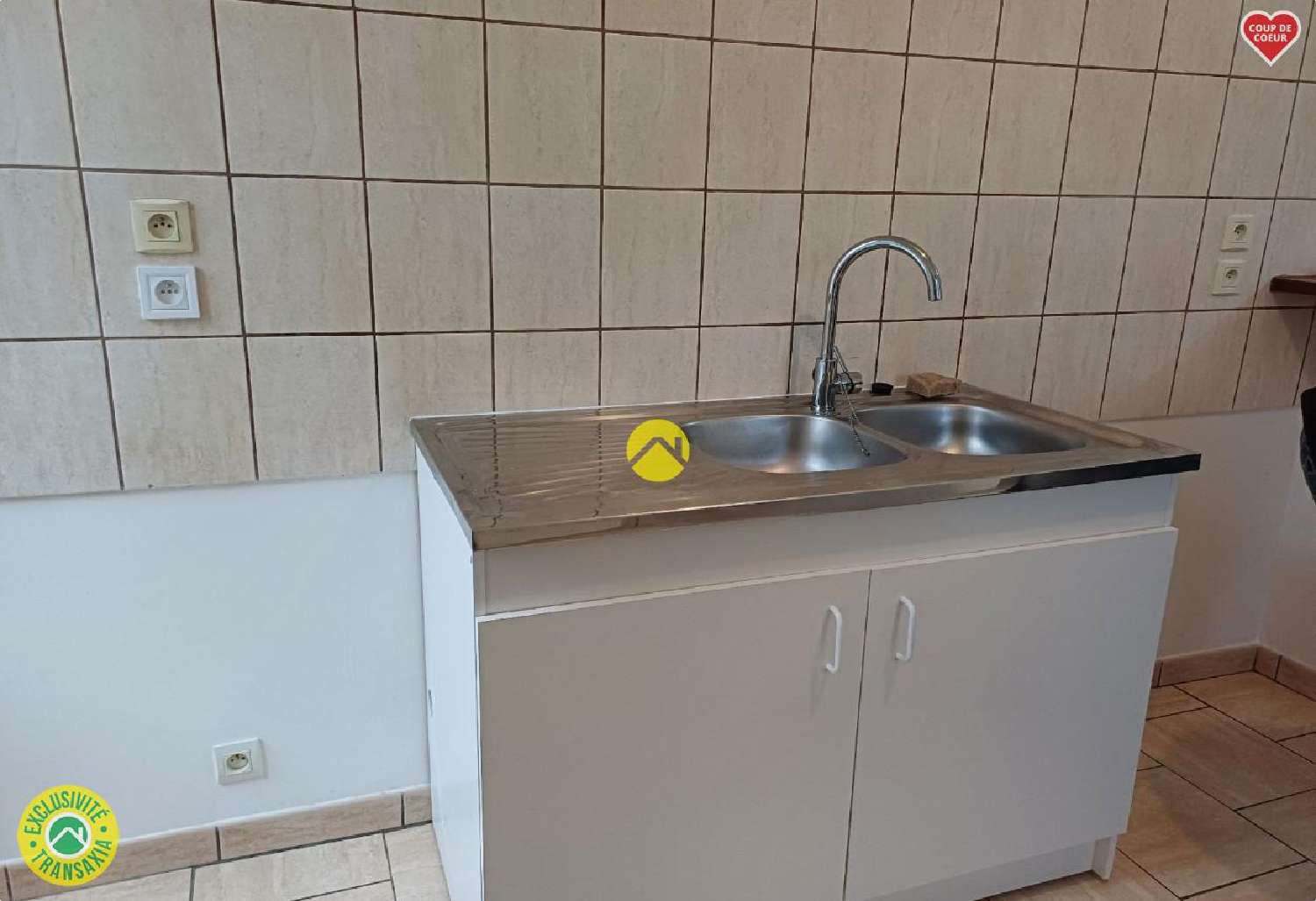 te koop gebouw Issoudun Indre 4