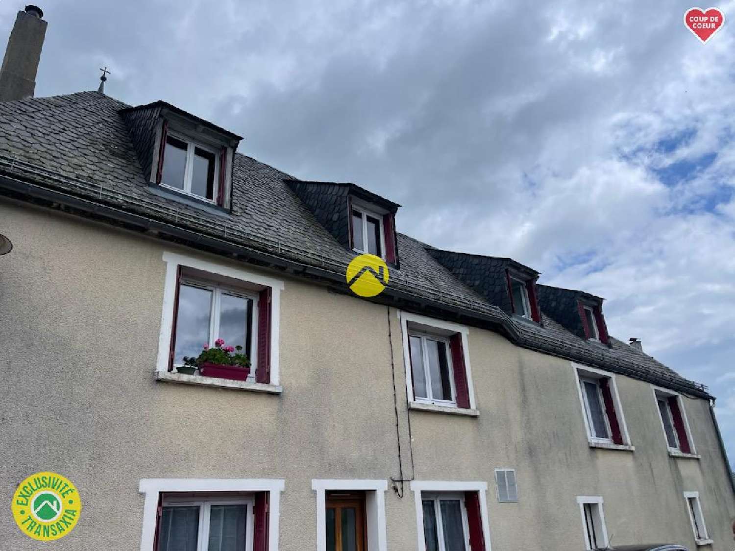  te koop gebouw Pierrefort Cantal 2