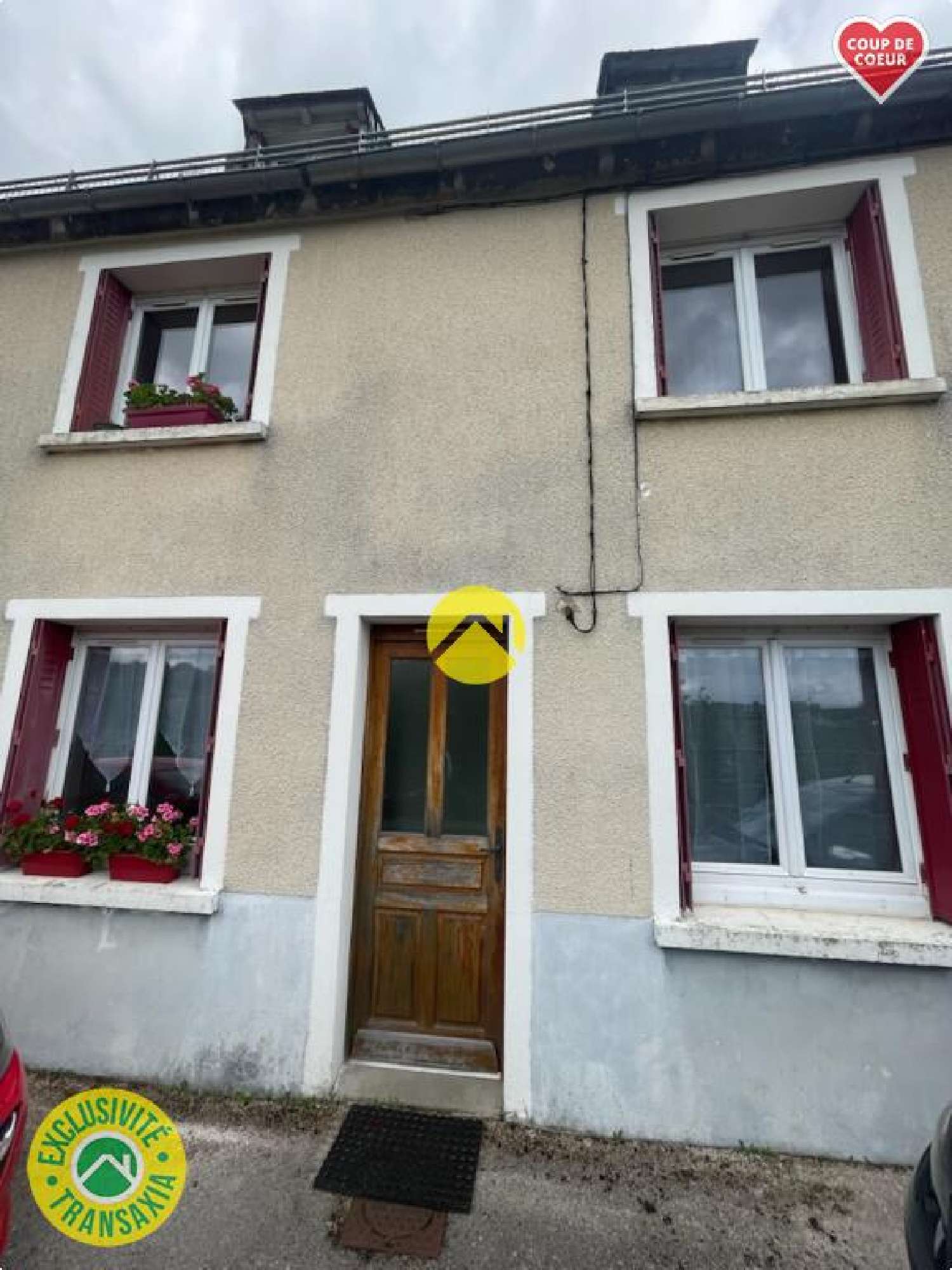  te koop gebouw Pierrefort Cantal 3