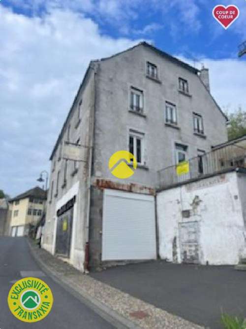 Pierrefort Cantal gebouw foto 7339804