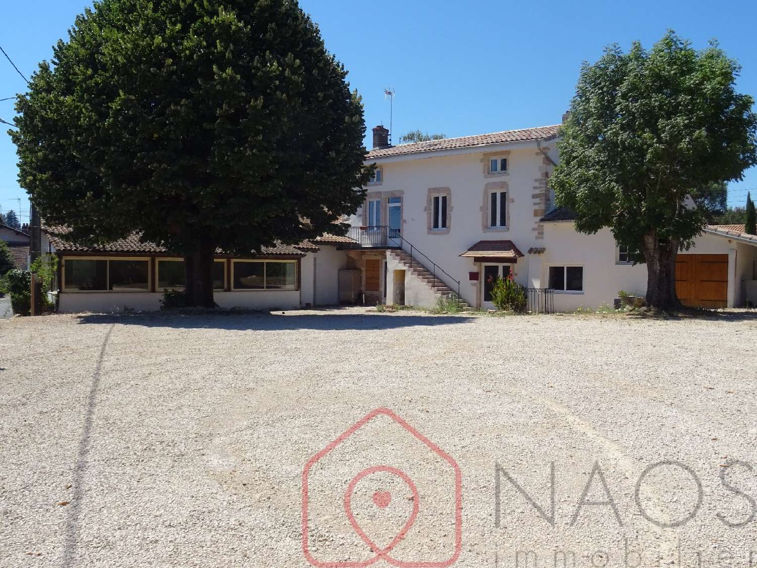 for sale building Tournus Saône-et-Loire 1
