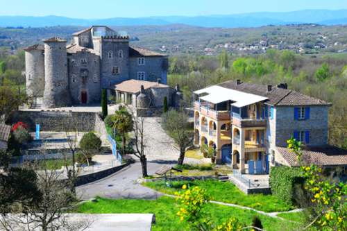 Ruoms Ardeche kasteel foto