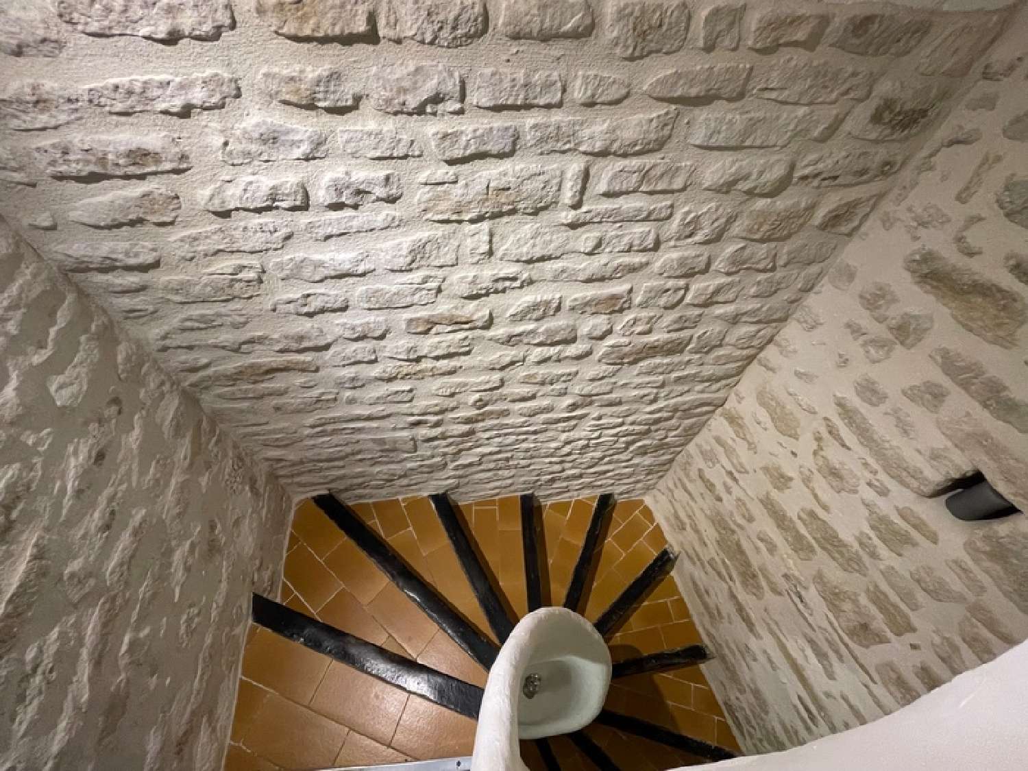  te koop stadshuis Apt Vaucluse 6