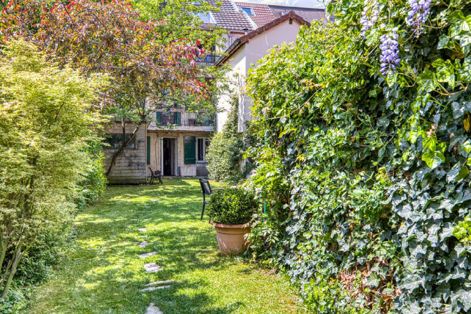 à vendre maison de ville Gex Ain 1