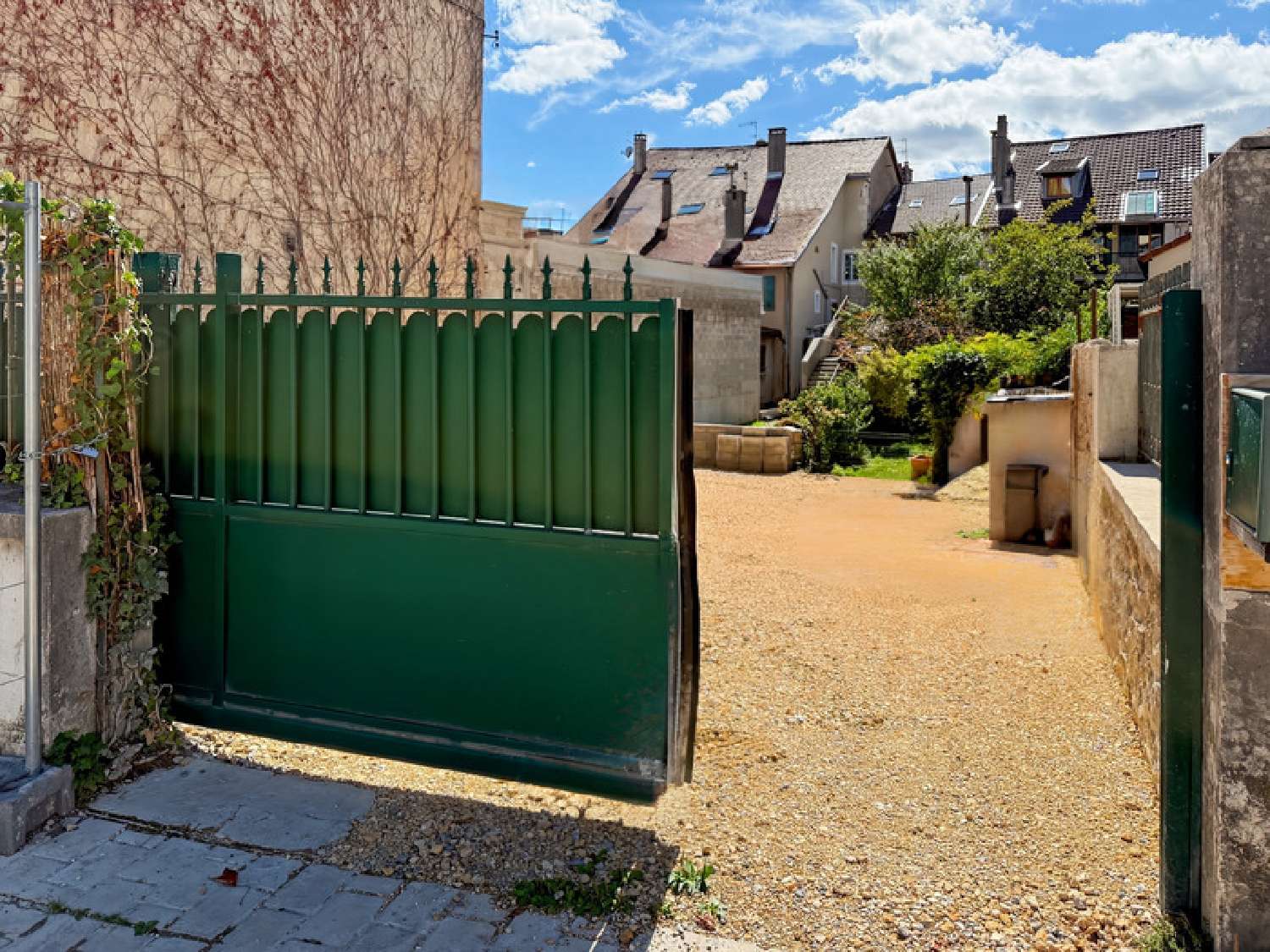 à vendre maison de ville Gex Ain 2