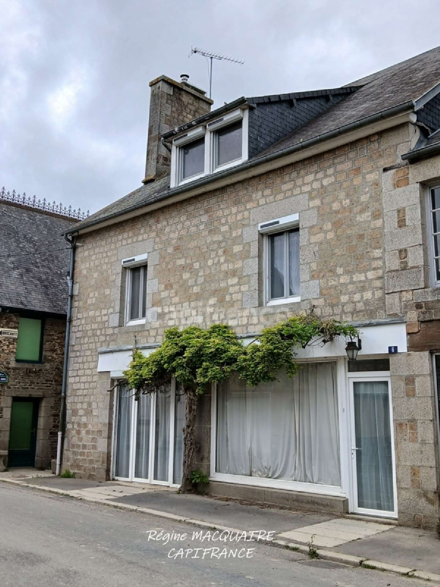  for sale city house Mortain Manche 2