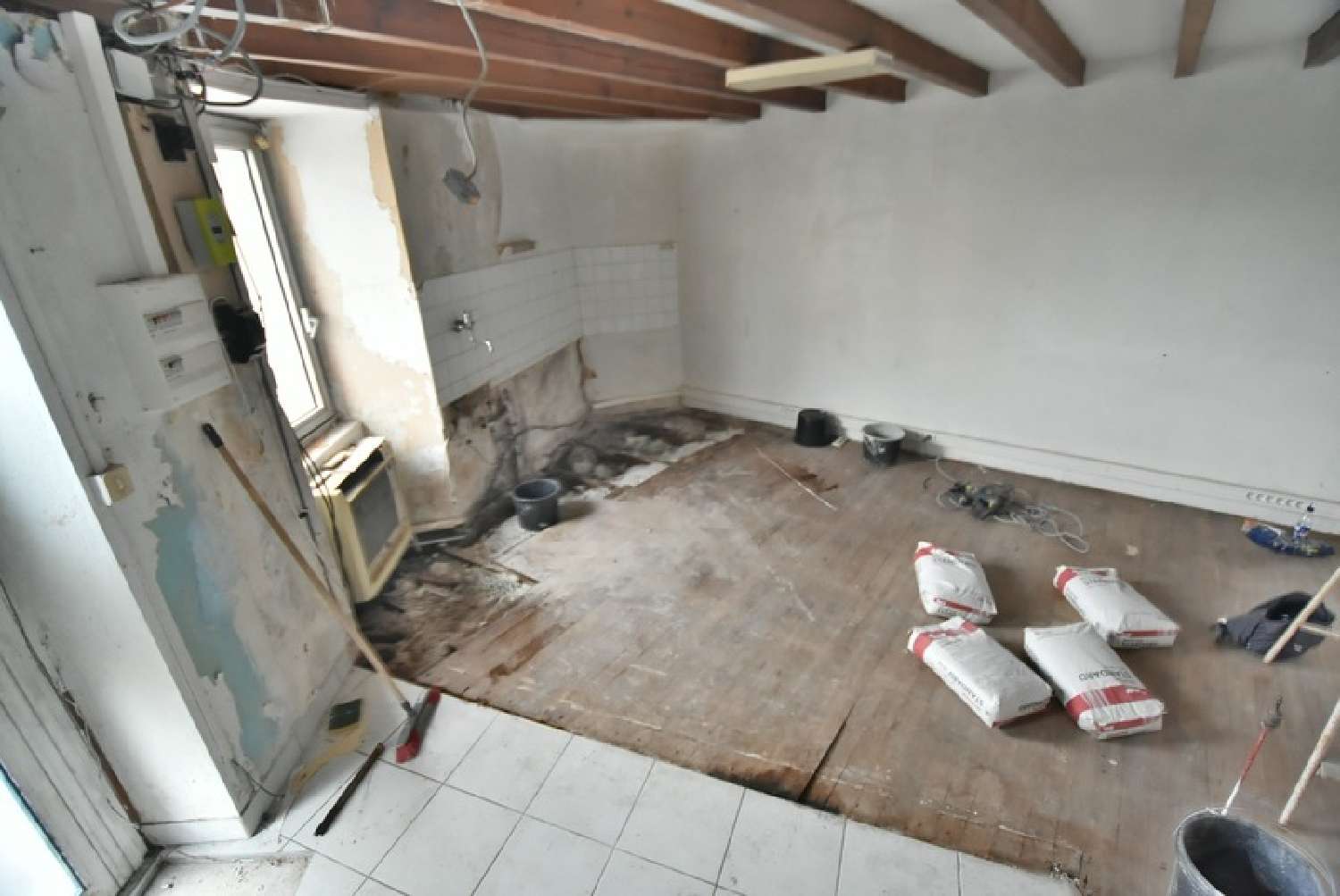  for sale city house Saint-Hilaire Charente 5