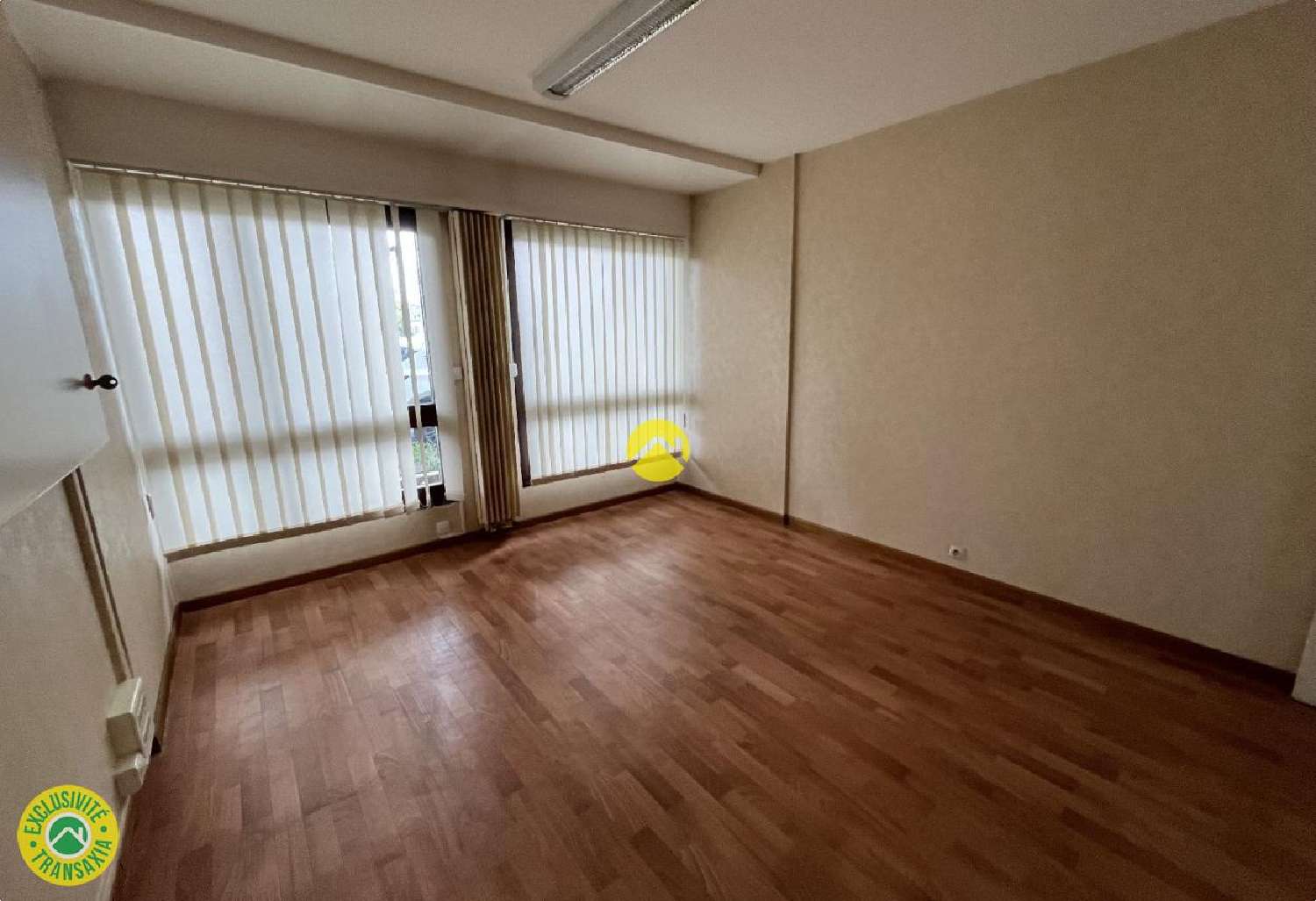 te koop bedrijfsruimte/ kantoor Bourges Cher 3