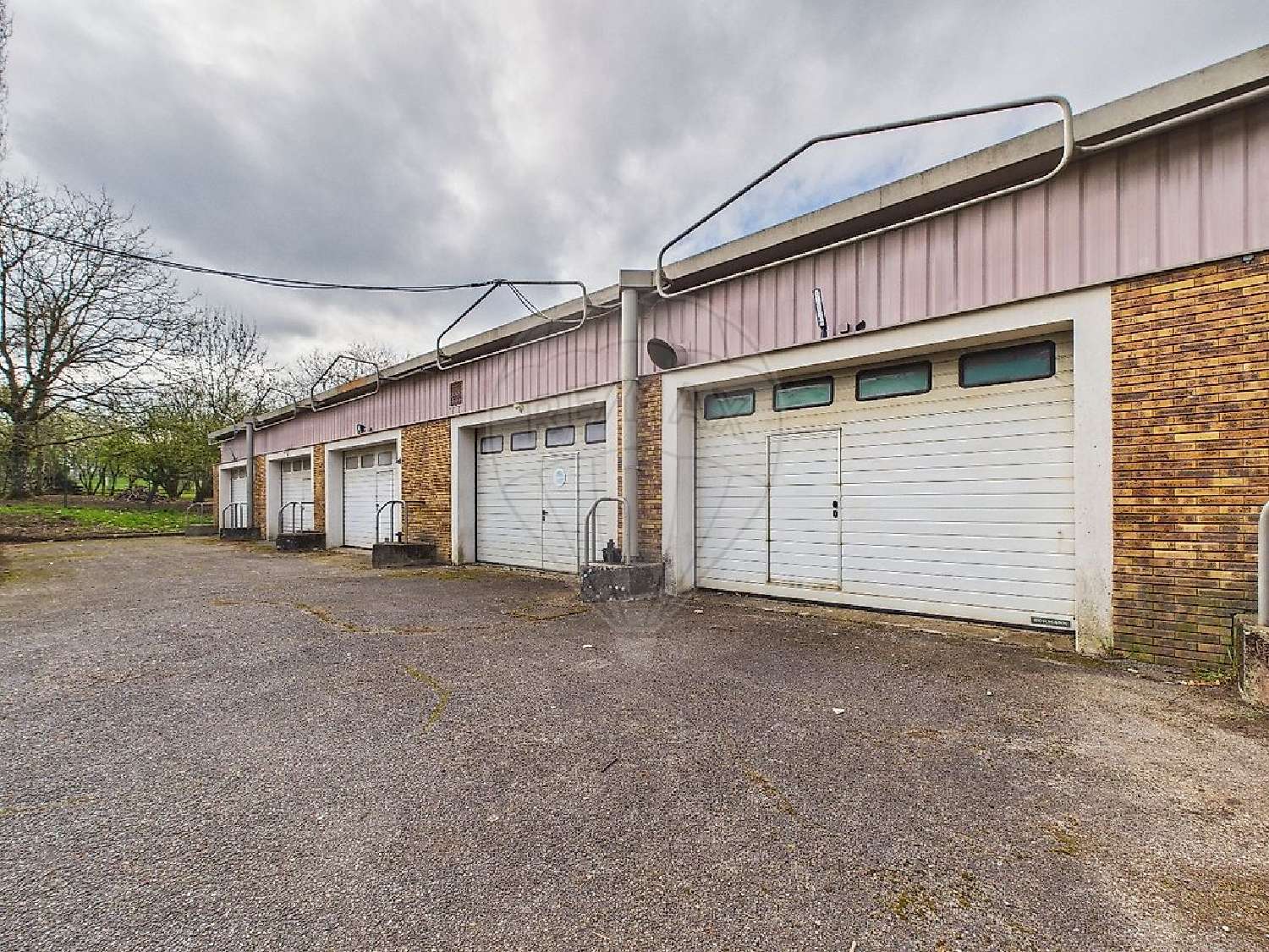  à vendre commerce Cosnes-et-Romain Meurthe-et-Moselle 8