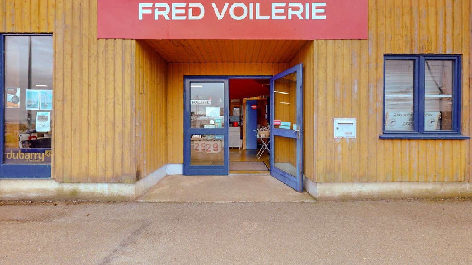  for sale commercial Douarnenez Finistère 6