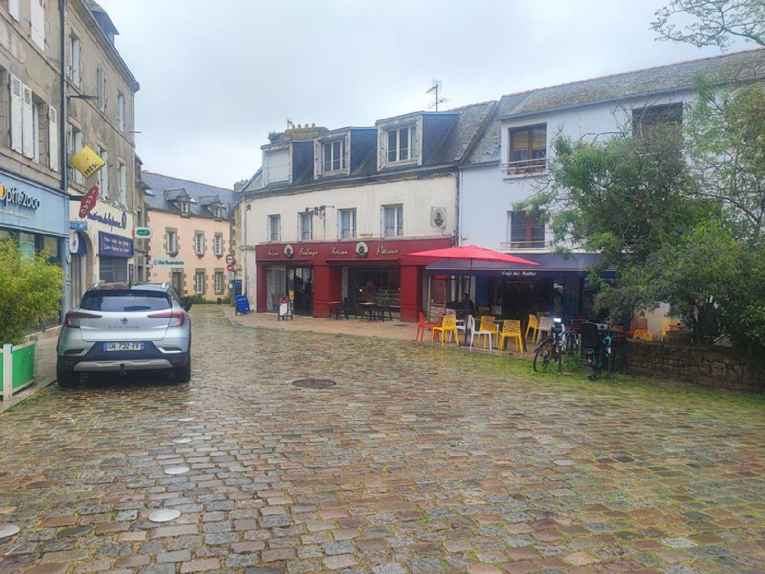 for sale commercial Douarnenez Finistère 2