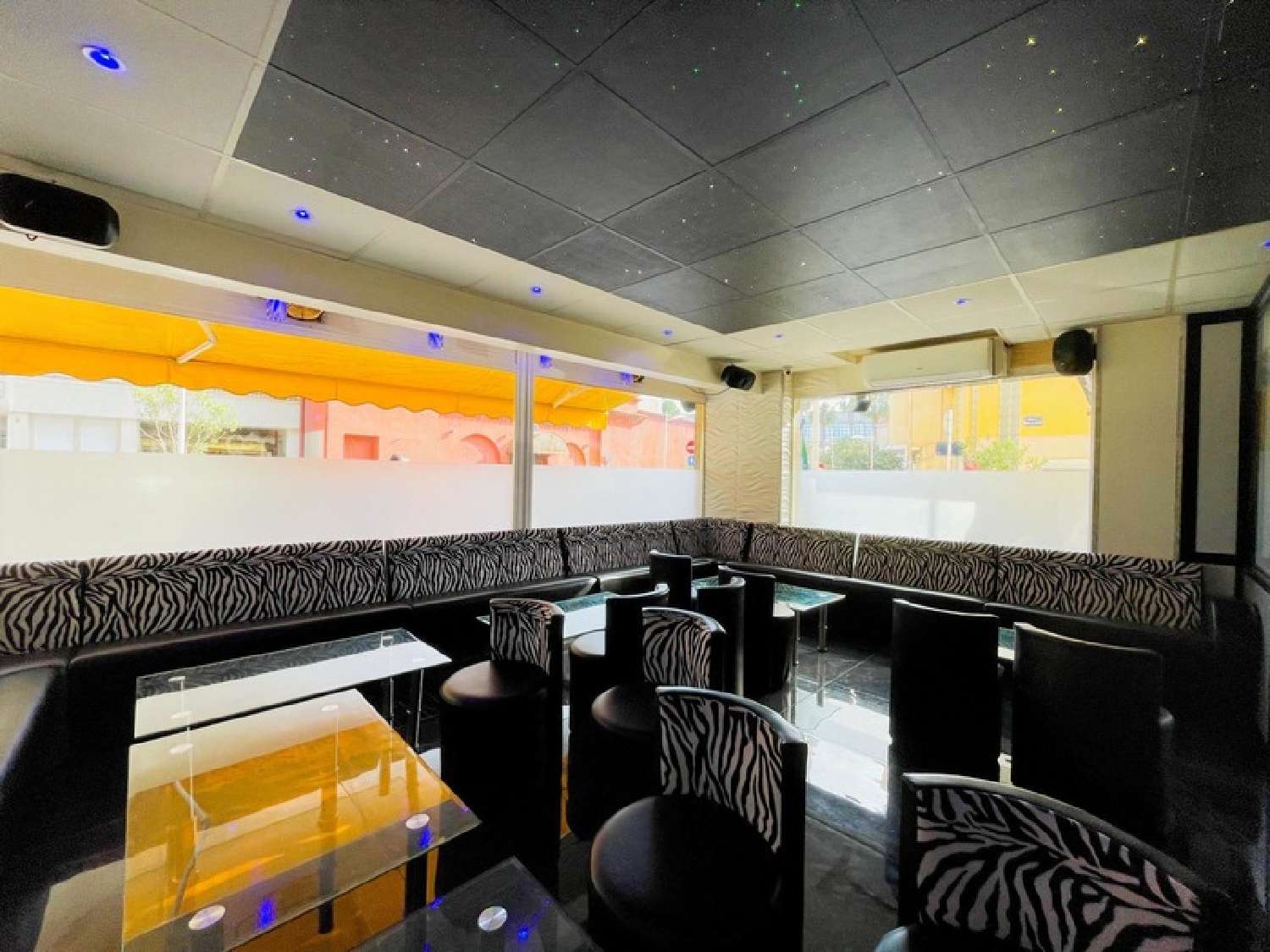  for sale commercial Juan-les-Pins Alpes-Maritimes 3