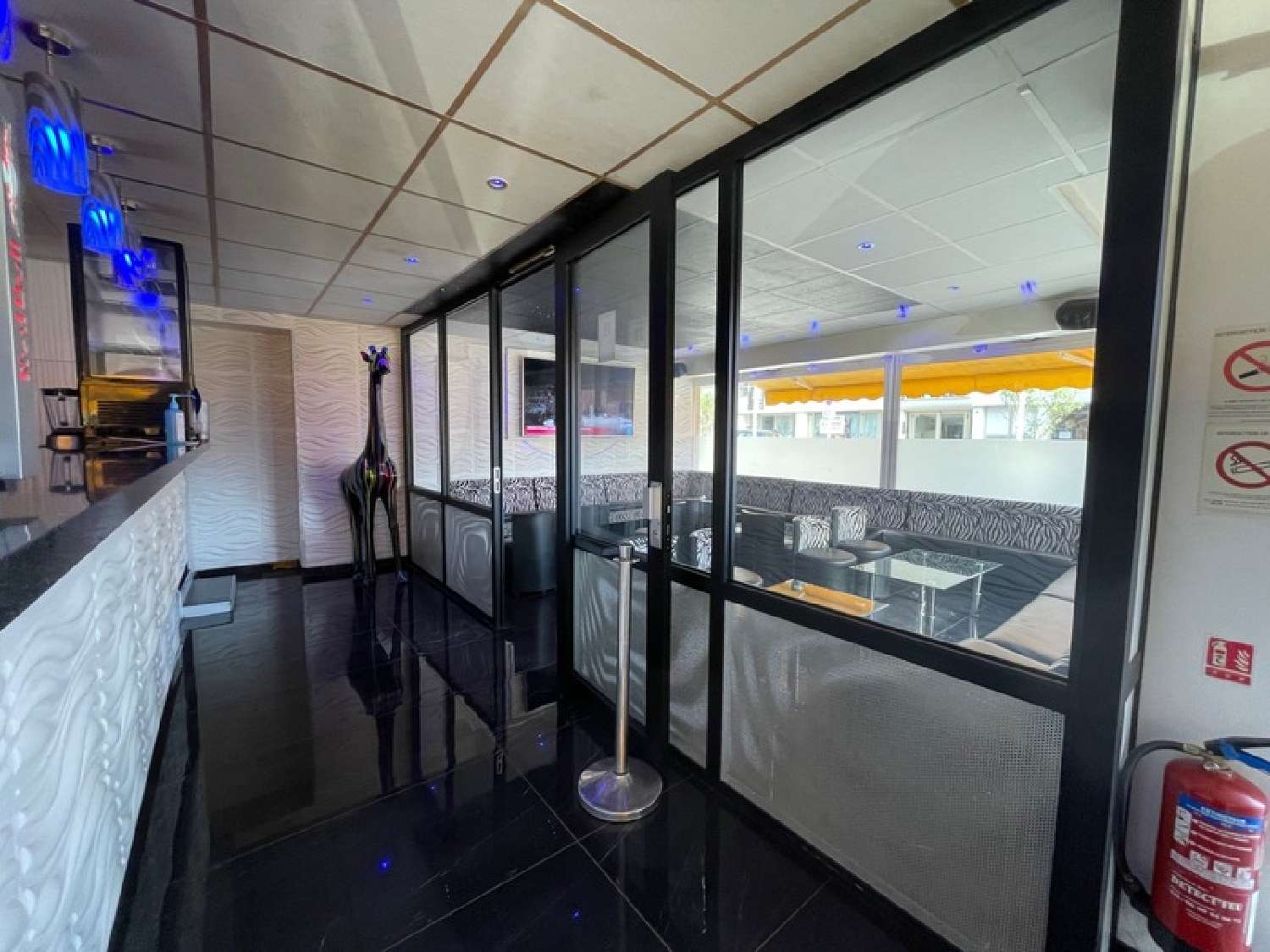  for sale commercial Juan-les-Pins Alpes-Maritimes 6