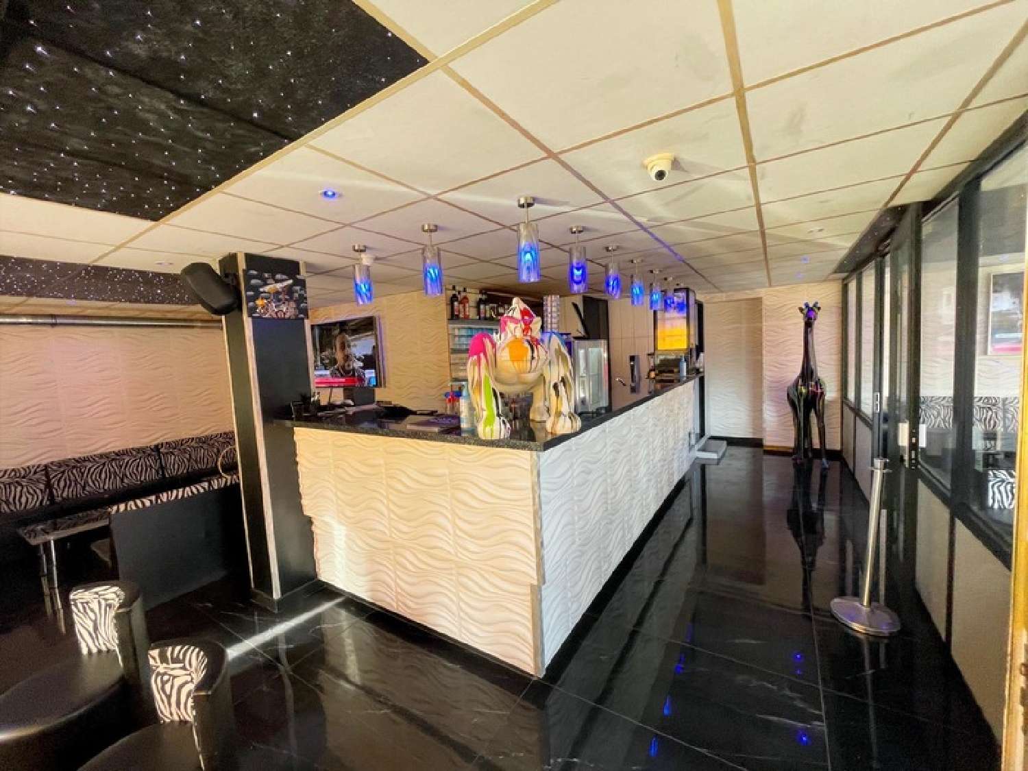  for sale commercial Juan-les-Pins Alpes-Maritimes 7