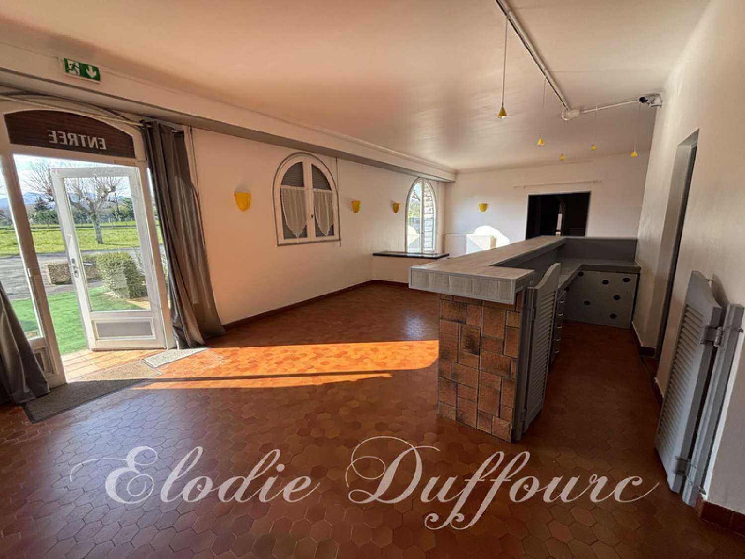  à vendre commerce Lamarque-Pontacq Hautes-Pyrénées 3