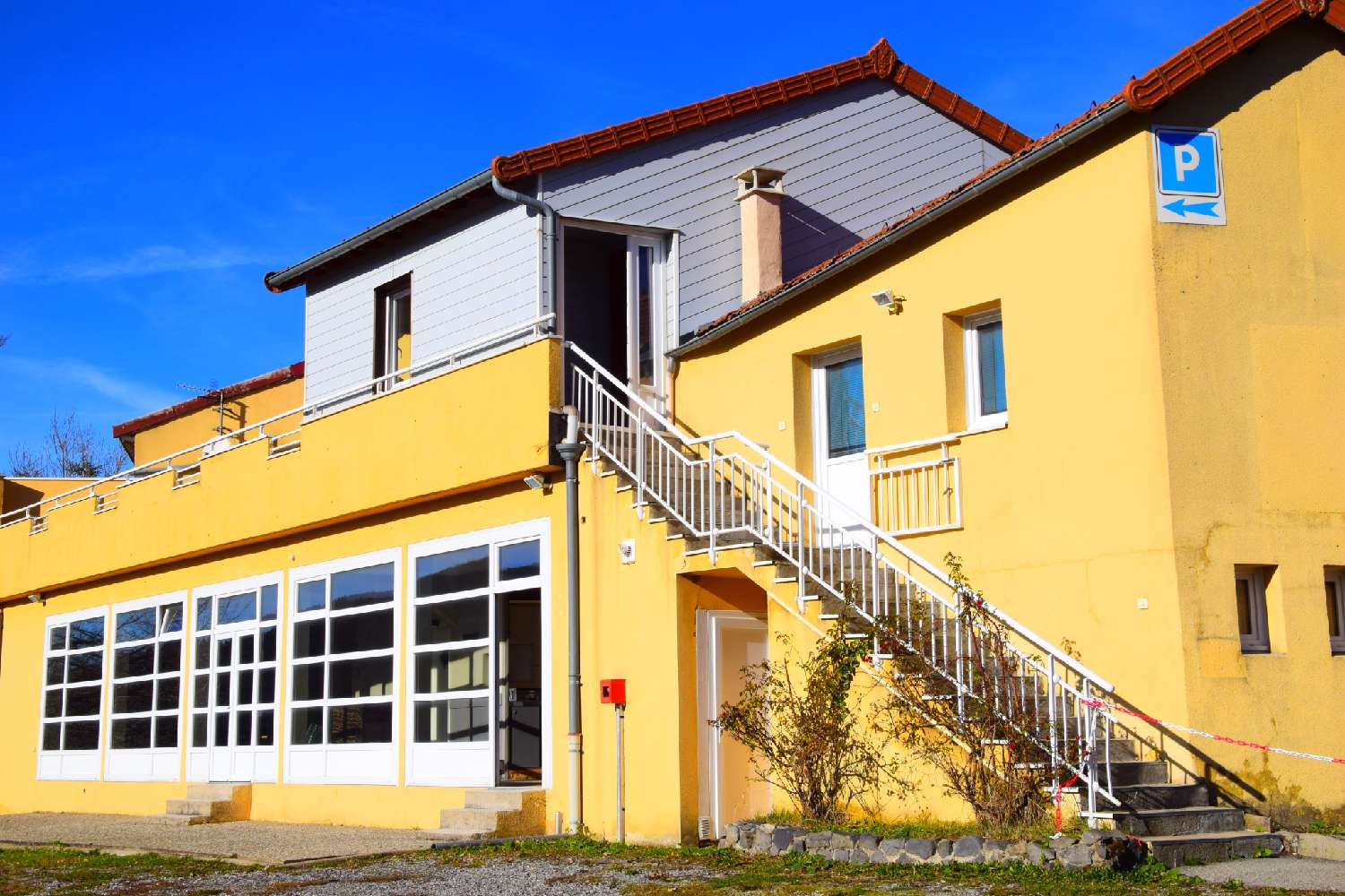  en venta local comercial Lanarce Ardèche 1