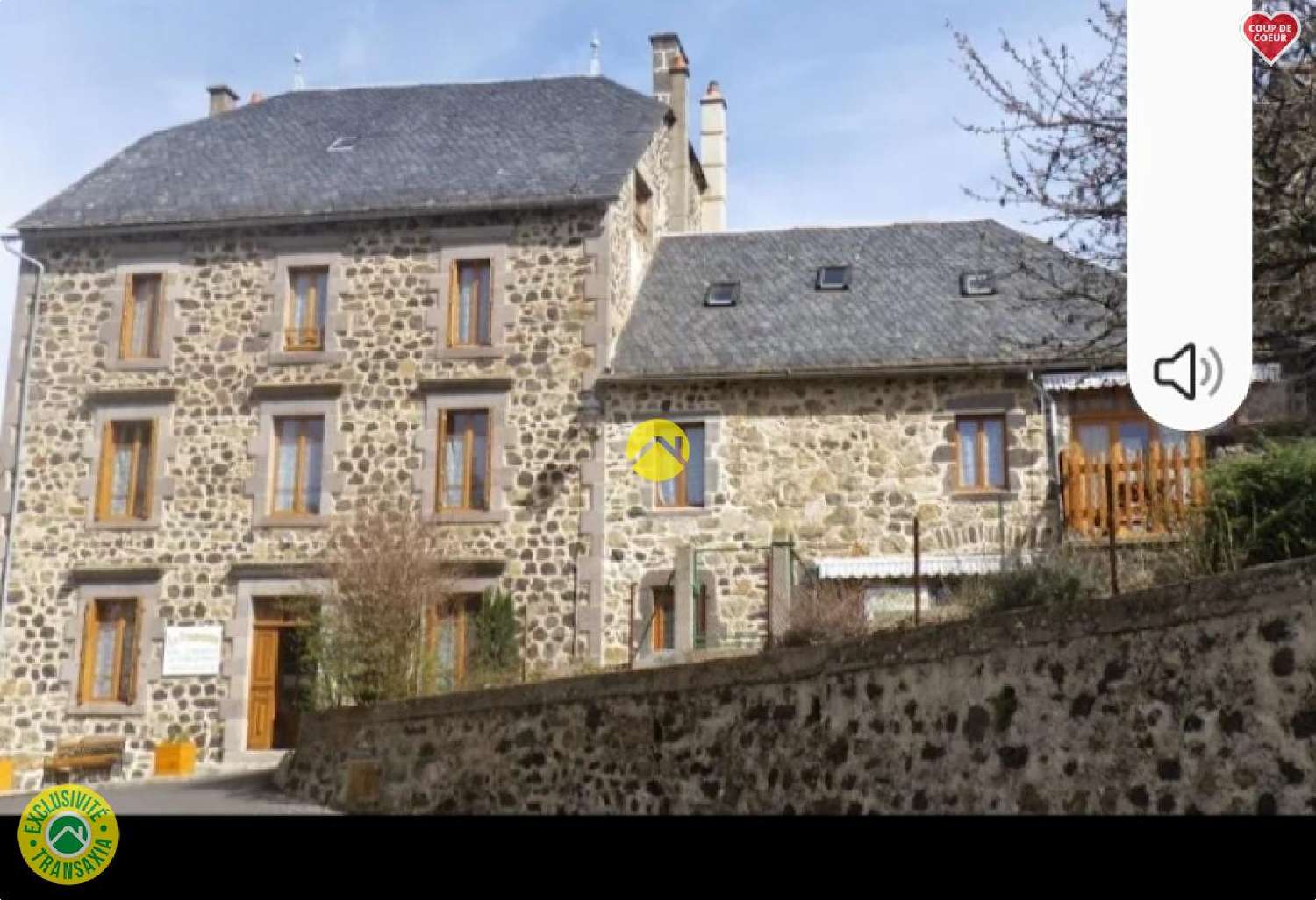 te koop bedrijfsruimte/ kantoor Peyrusse Cantal 1