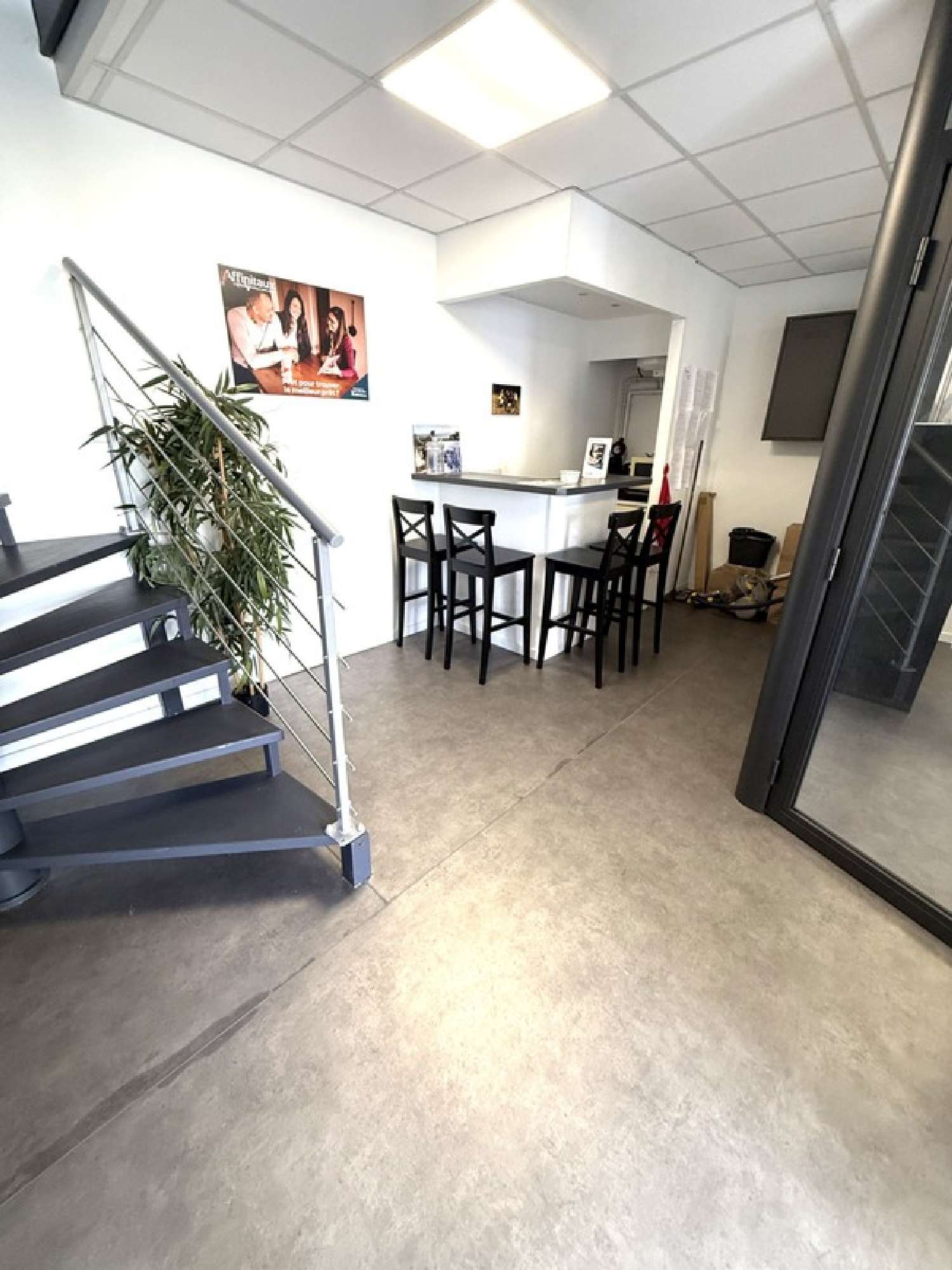  te koop bedrijfsruimte/ kantoor Saint-Ouen-l'Aumône Val-d'Oise 1