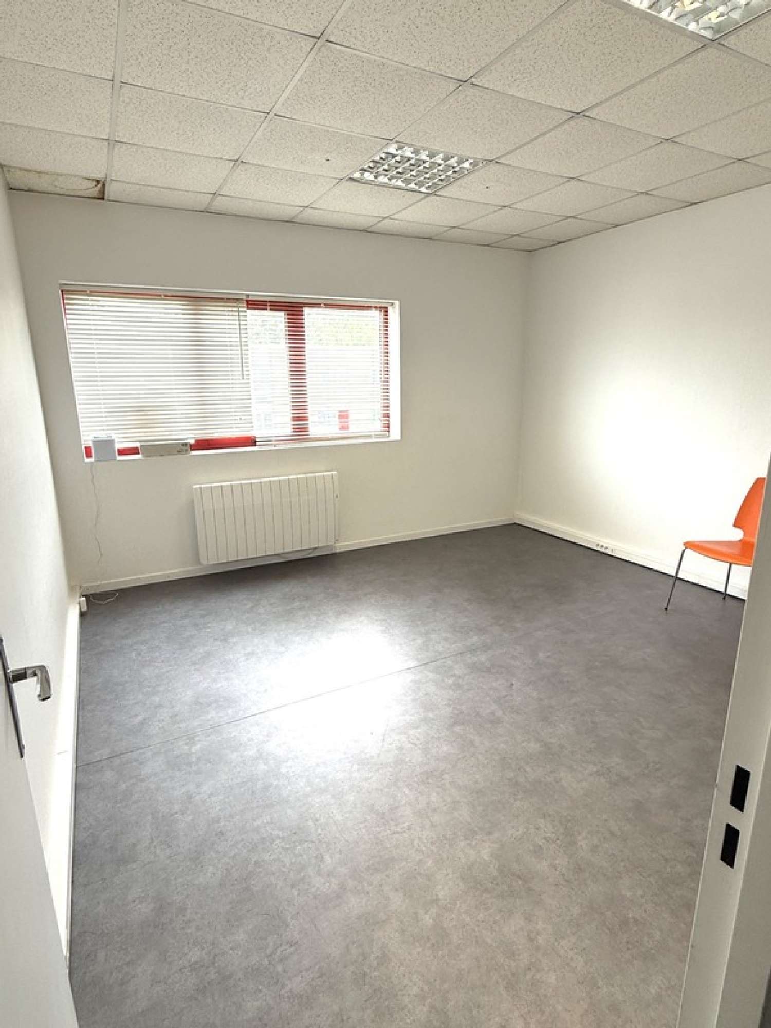  te koop bedrijfsruimte/ kantoor Saint-Ouen-l'Aumône Val-d'Oise 6