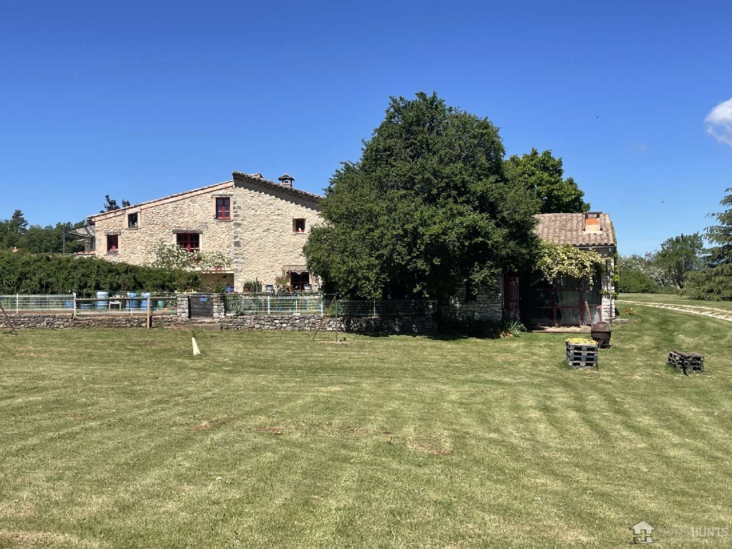  for sale estate Saint-Trinit Vaucluse 2