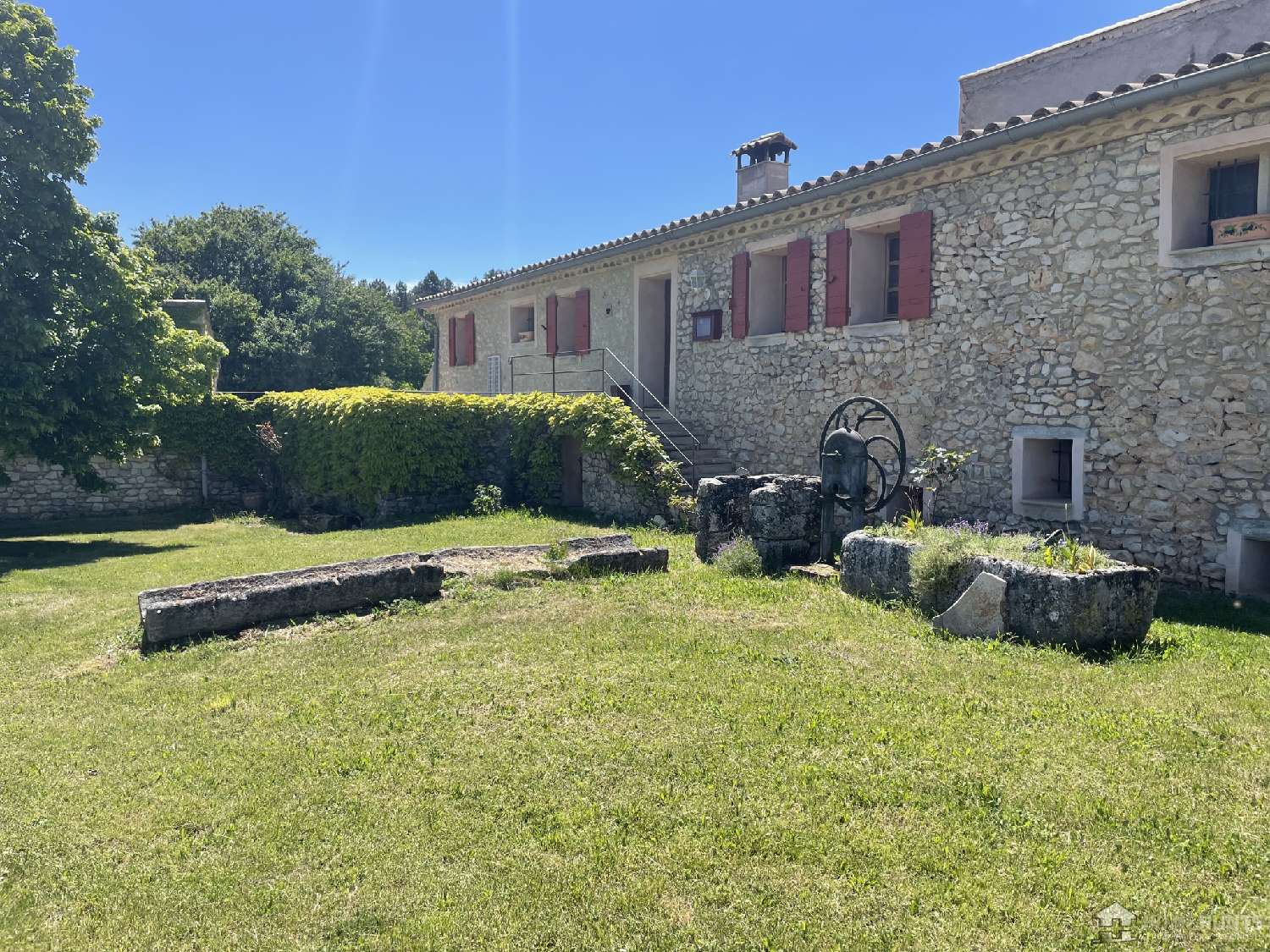  for sale estate Saint-Trinit Vaucluse 3