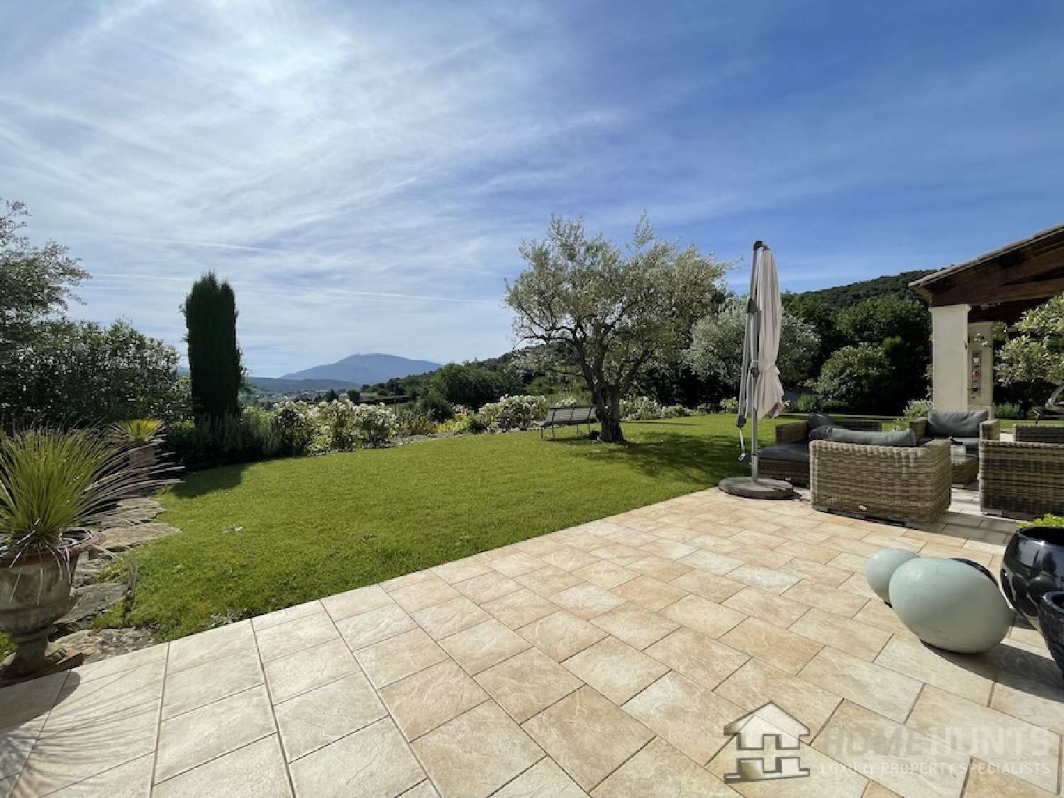  for sale estate Vaison-la-Romaine Vaucluse 1