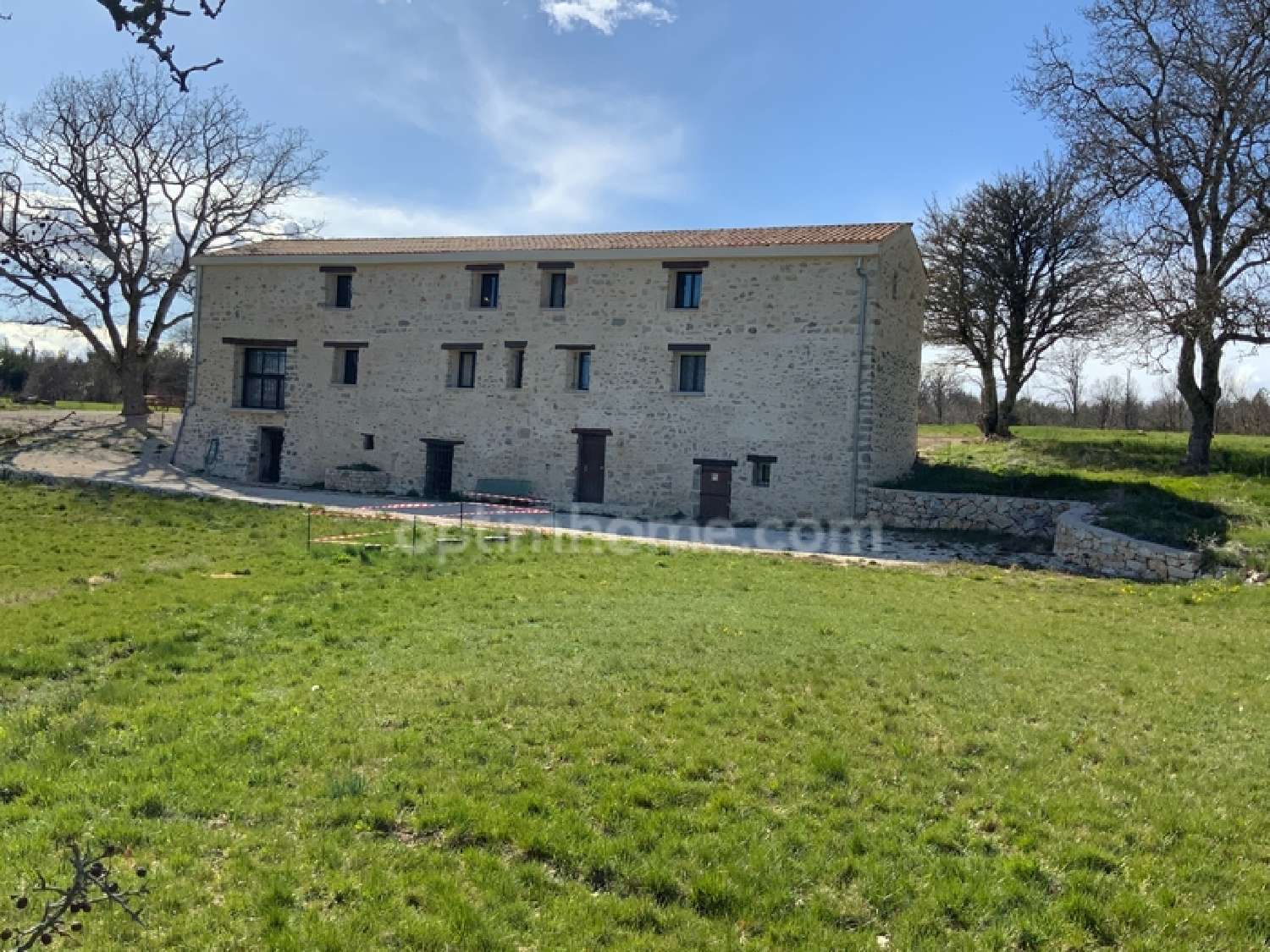  te koop boerderij Banon Alpes-de-Haute-Provence 2
