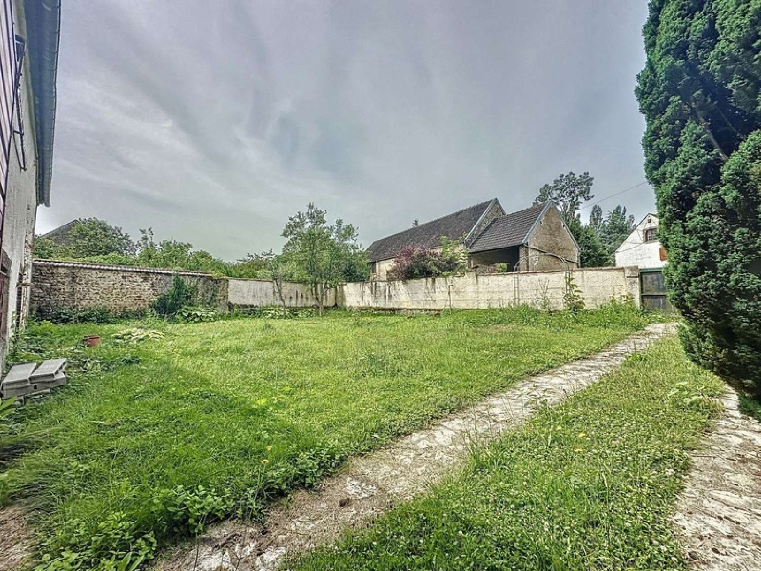  for sale farm Cerisiers Yonne 3