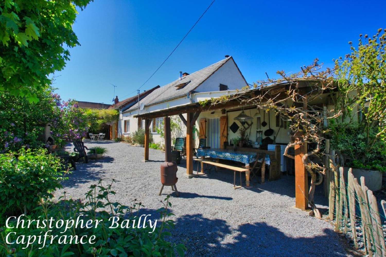  for sale farm Gilly-sur-Loire Saône-et-Loire 1