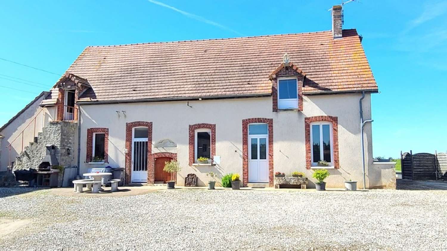  te koop boerderij Houville-la-Branche Eure-et-Loir 1