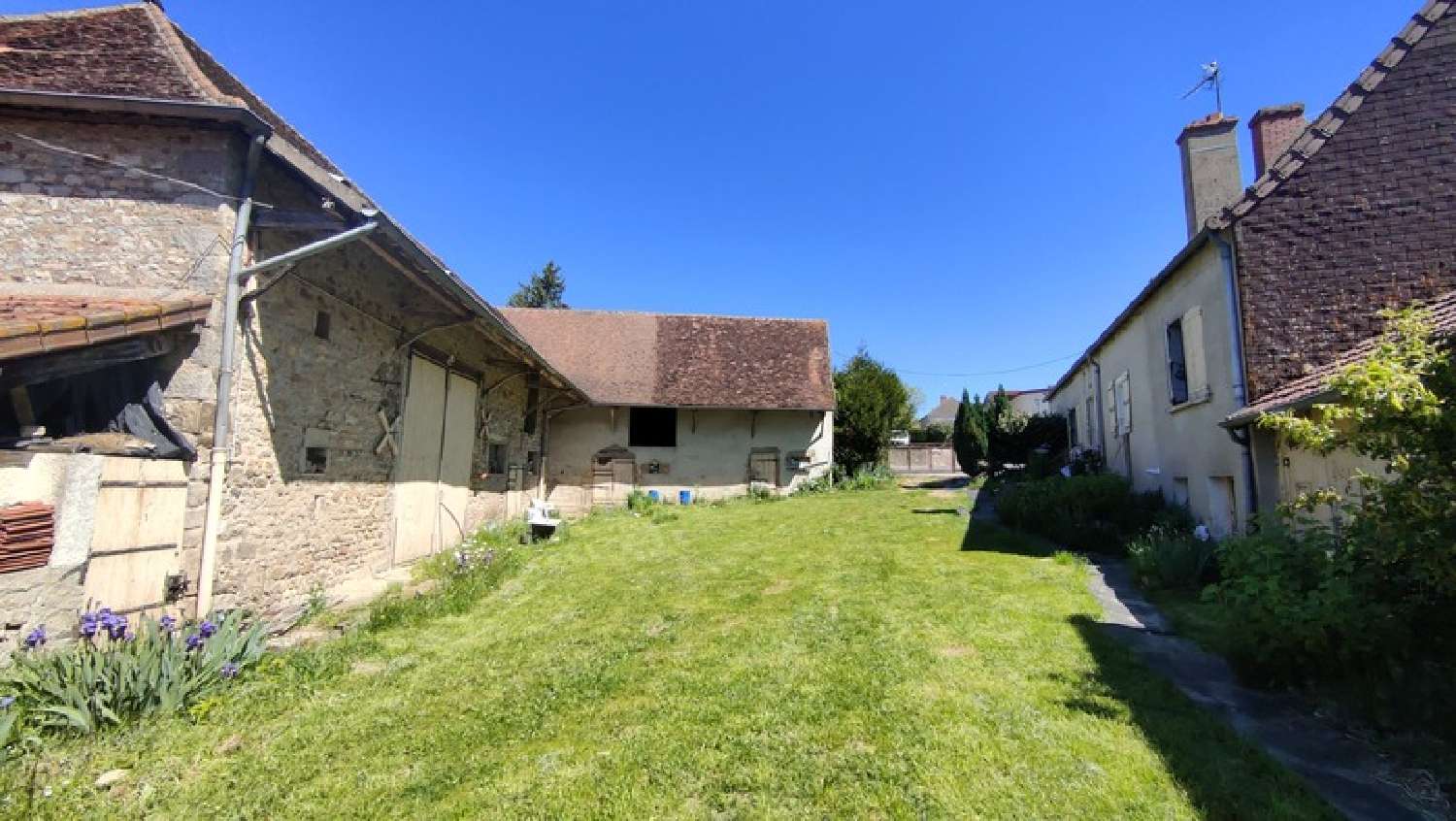  te koop boerderij La Guiche Saône-et-Loire 3