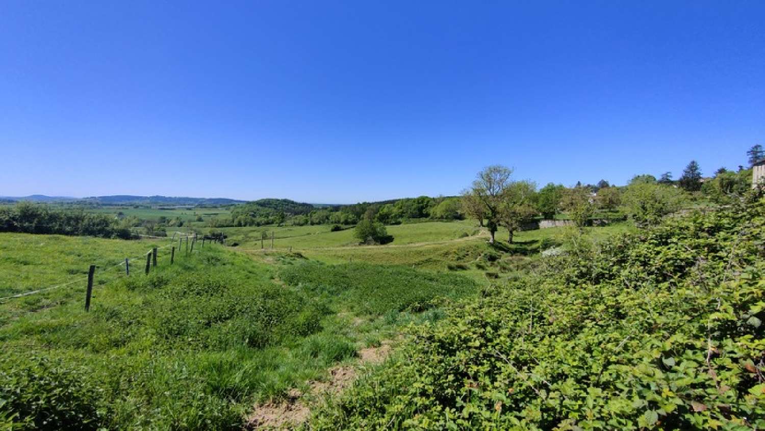  te koop boerderij La Guiche Saône-et-Loire 4