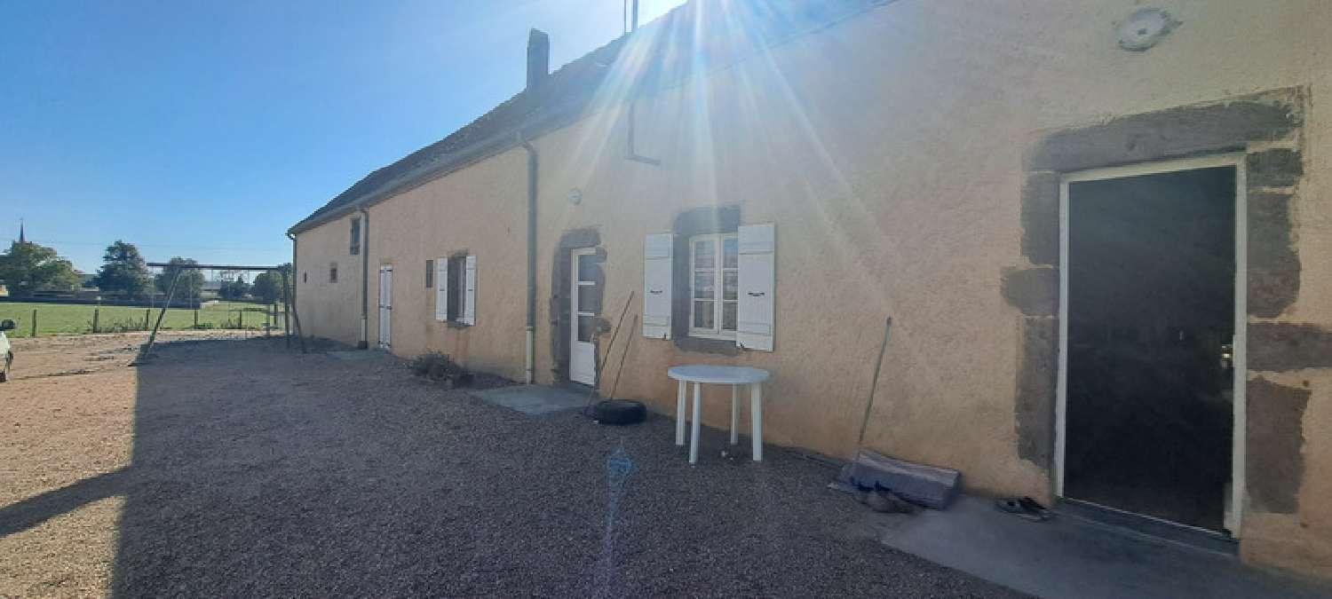  for sale farm Les Guerreaux Saône-et-Loire 1