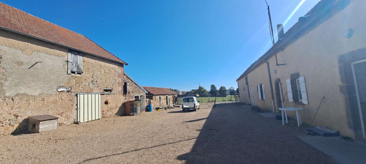  for sale farm Les Guerreaux Saône-et-Loire 2