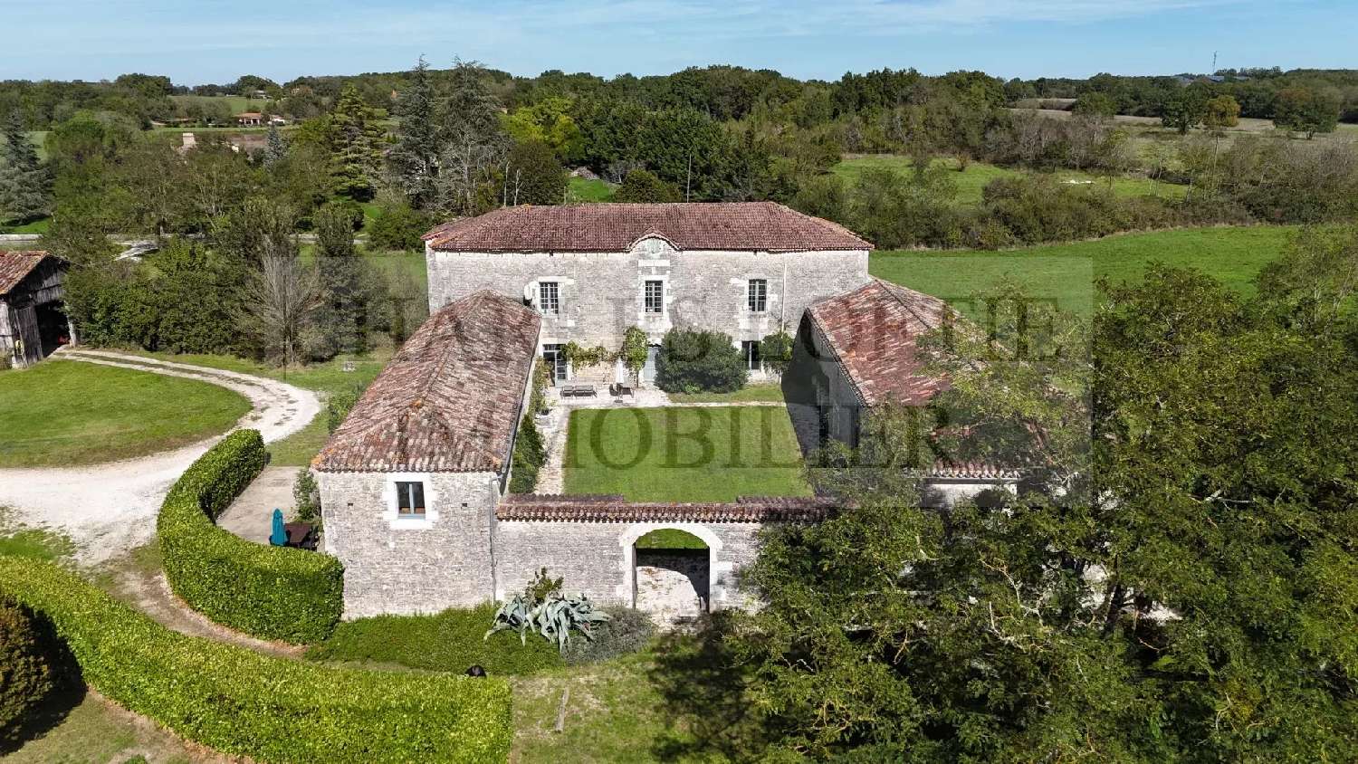  te koop boerderij Mauroux Lot 1
