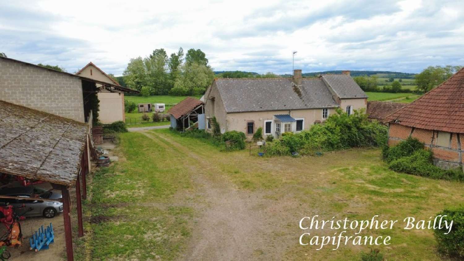  for sale farm Pierrefitte-sur-Loire Allier 5