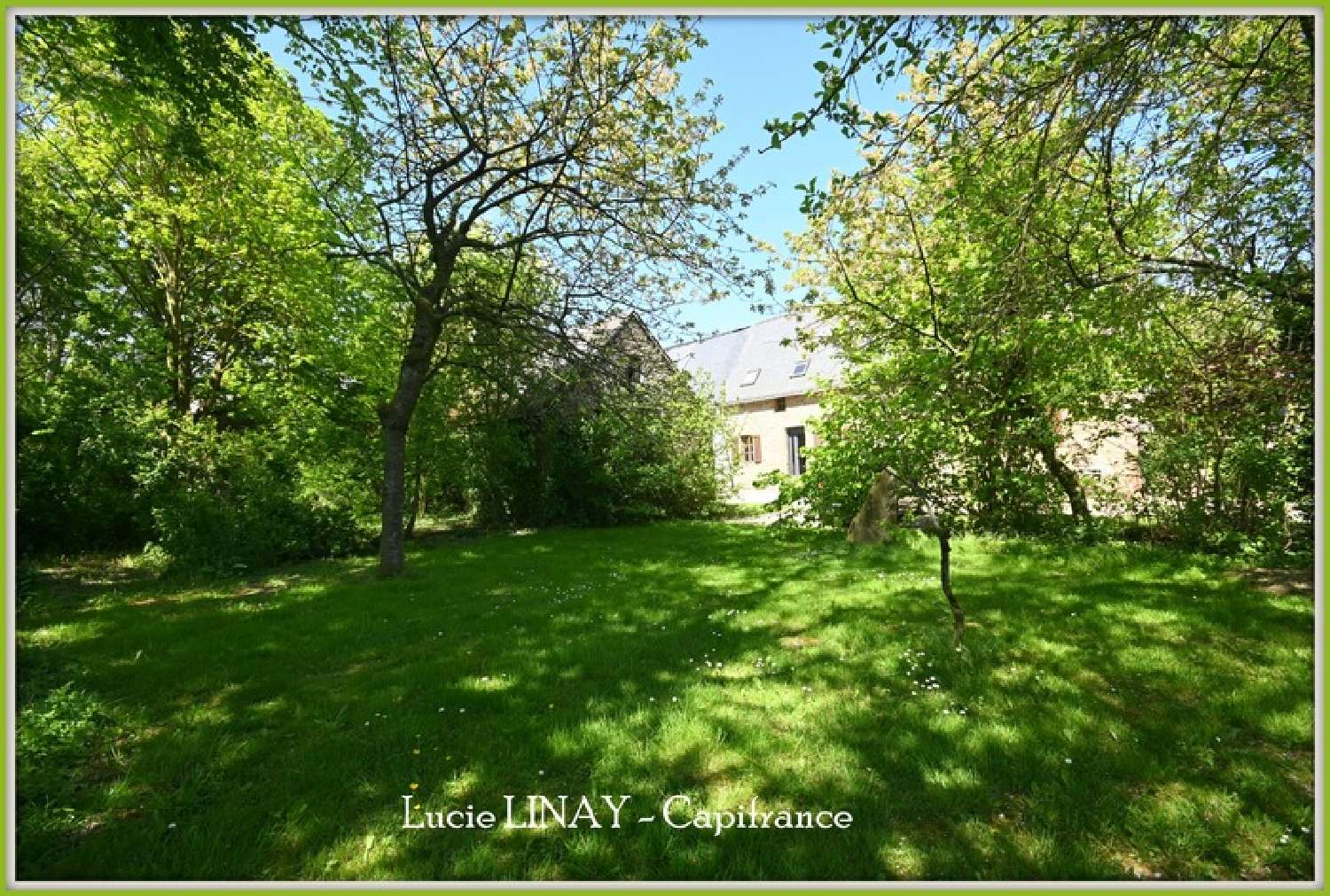 for sale farm Saint-Aubin-Fosse-Louvain Mayenne 1