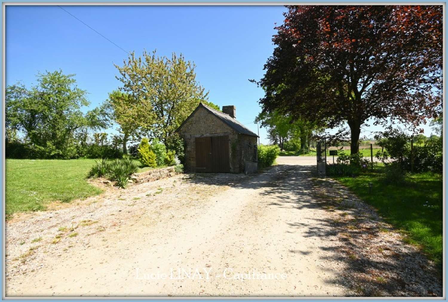 for sale farm Saint-Aubin-Fosse-Louvain Mayenne 2