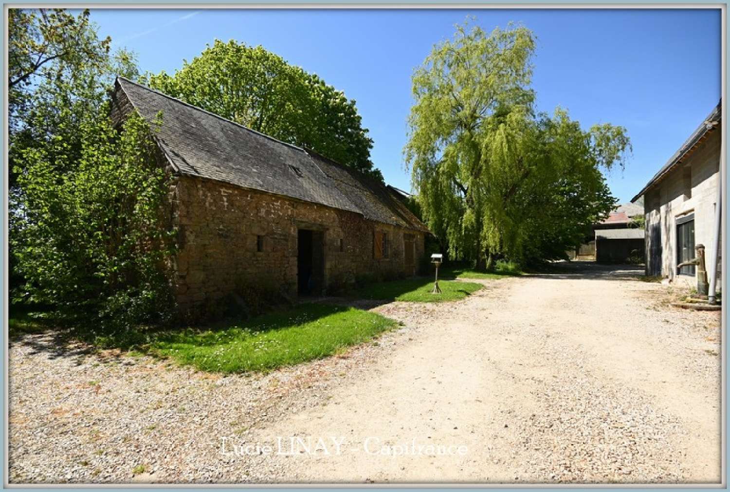 for sale farm Saint-Aubin-Fosse-Louvain Mayenne 3