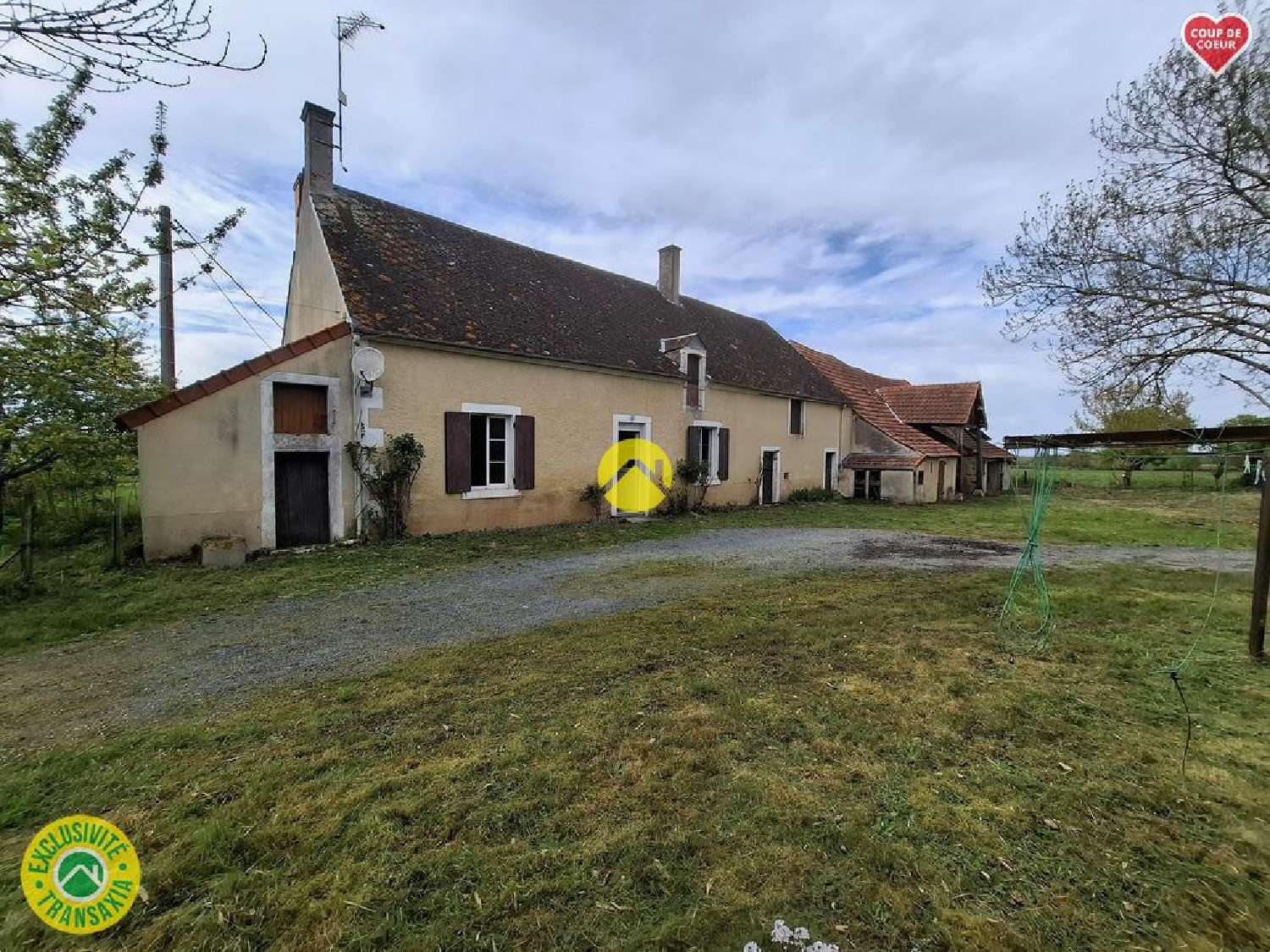  for sale farm Saint-Hilaire-en-Lignières Cher 1