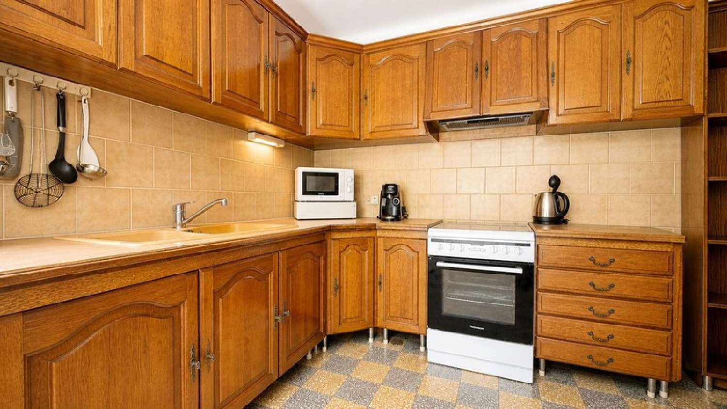  for sale farm Salon-de-Provence Bouches-du-Rhône 6