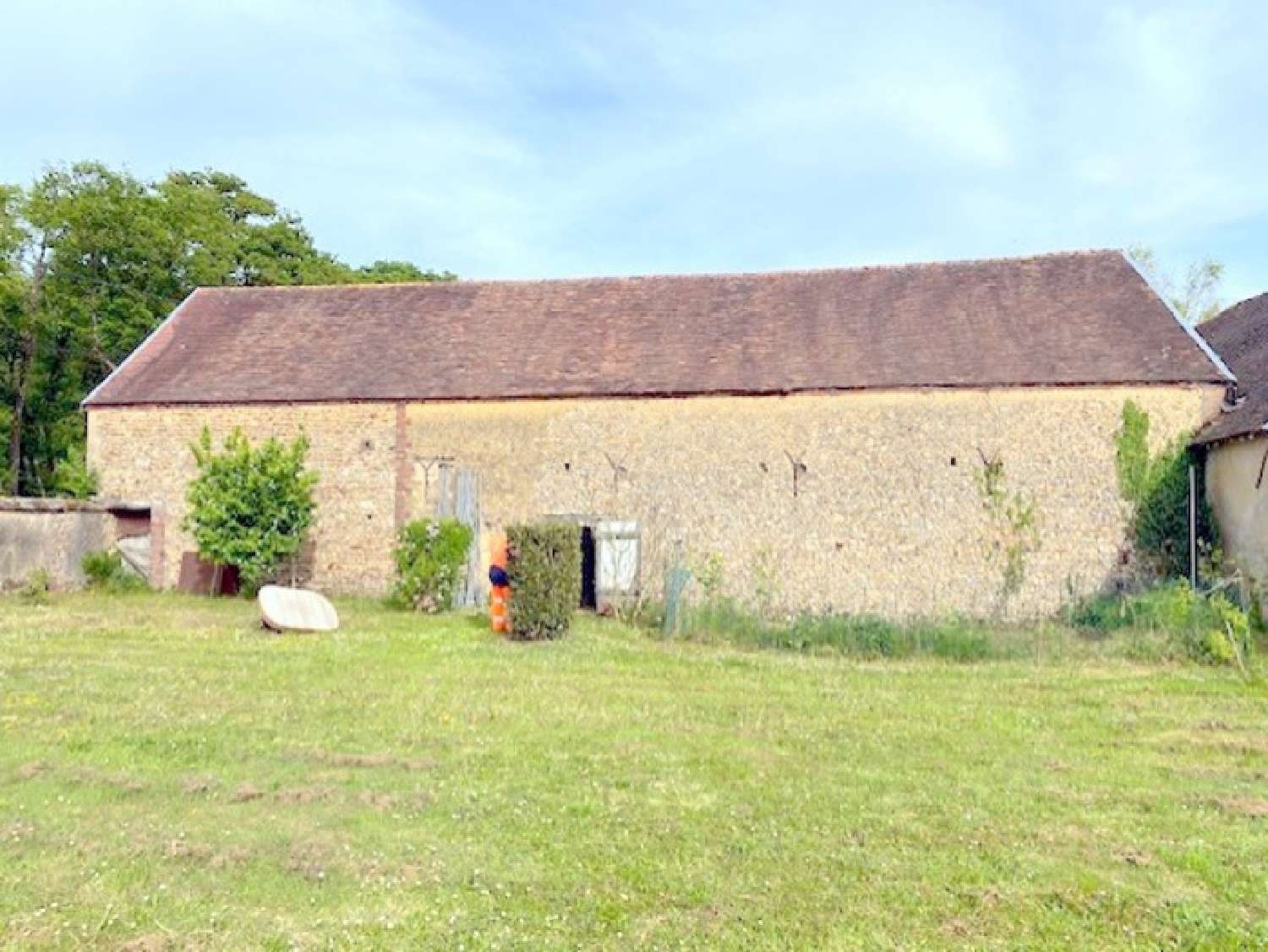  for sale farm Sens Yonne 3