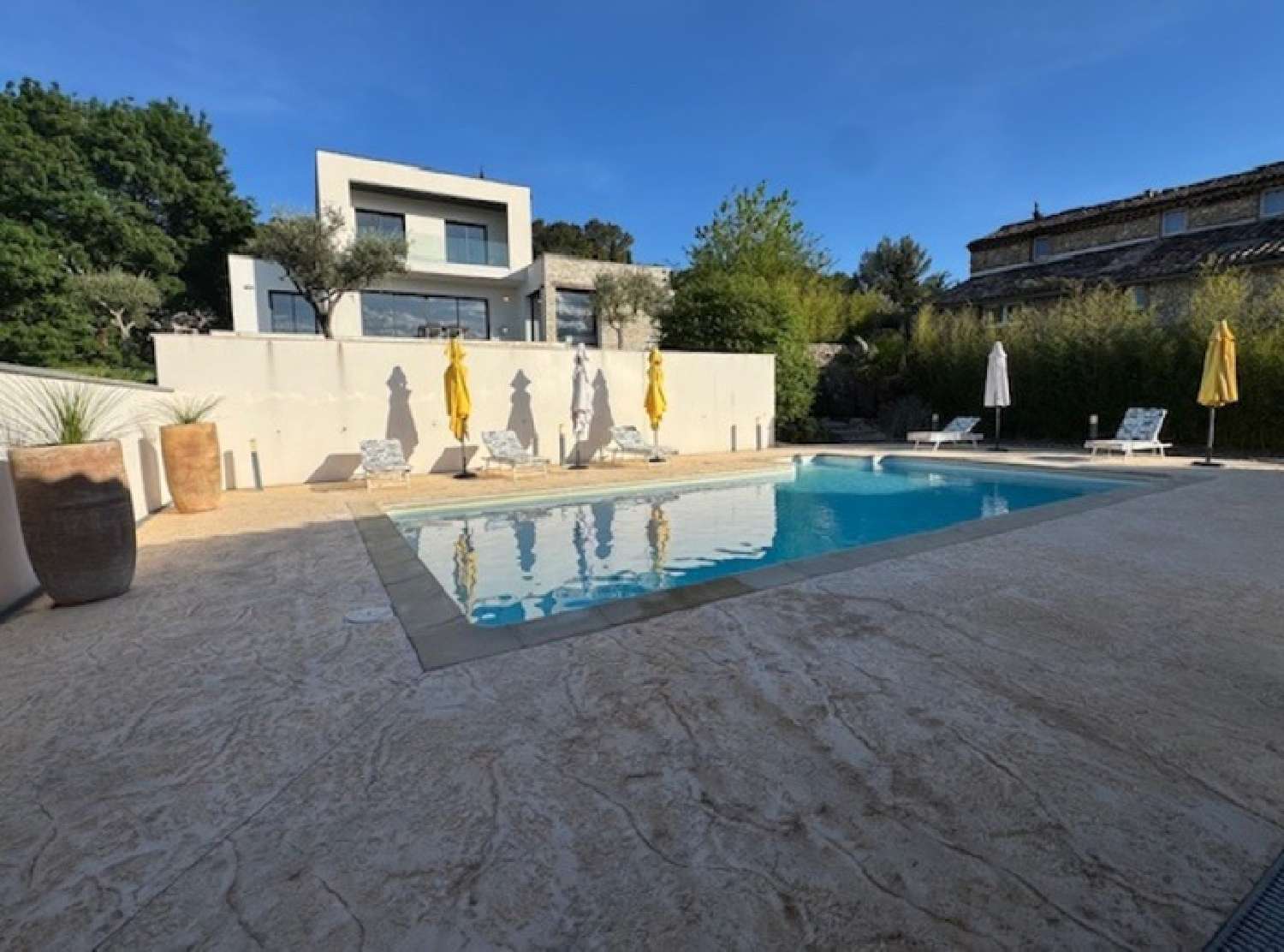  te koop huis Alès Gard 1