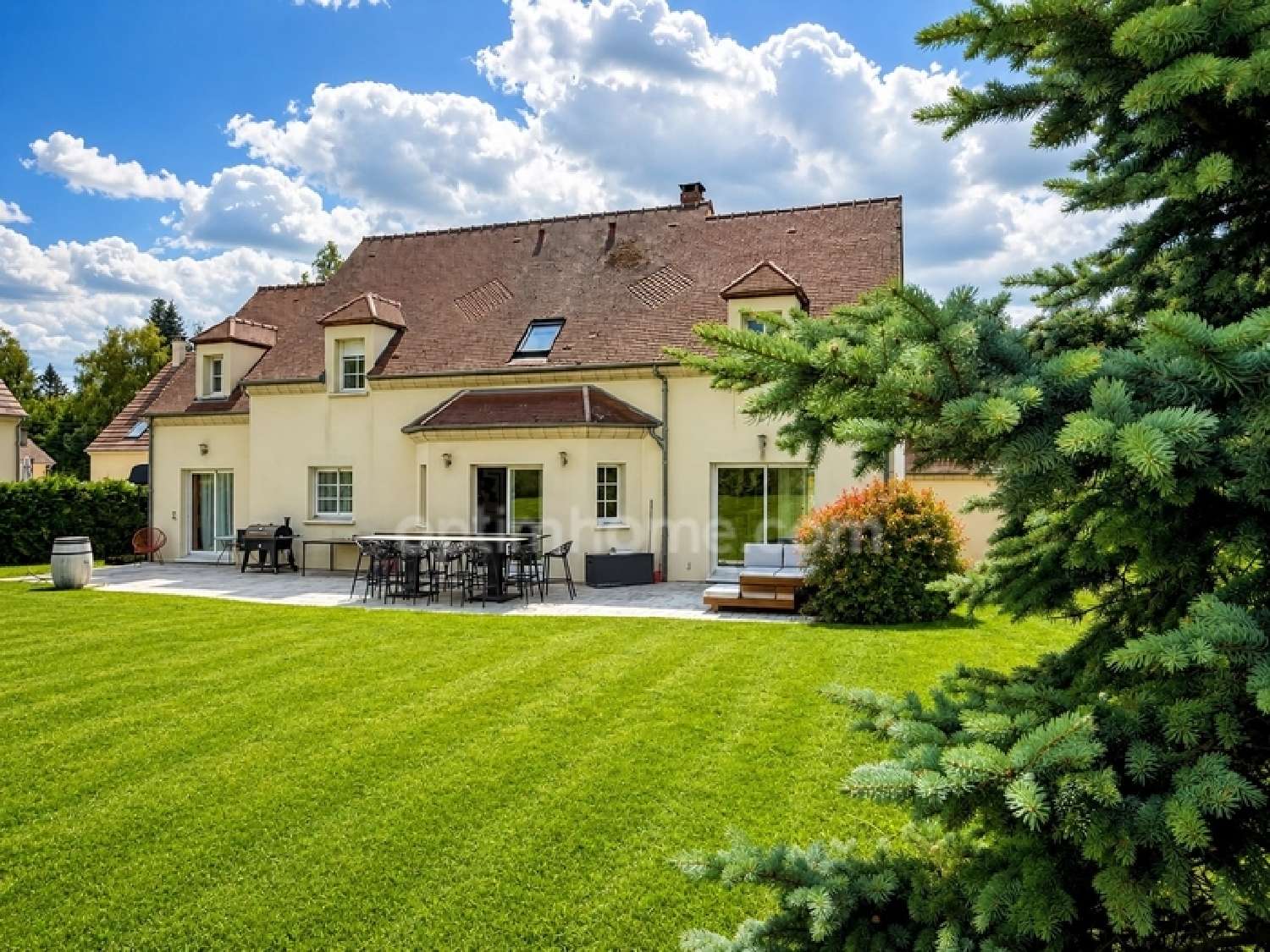  for sale house Angicourt Oise 1